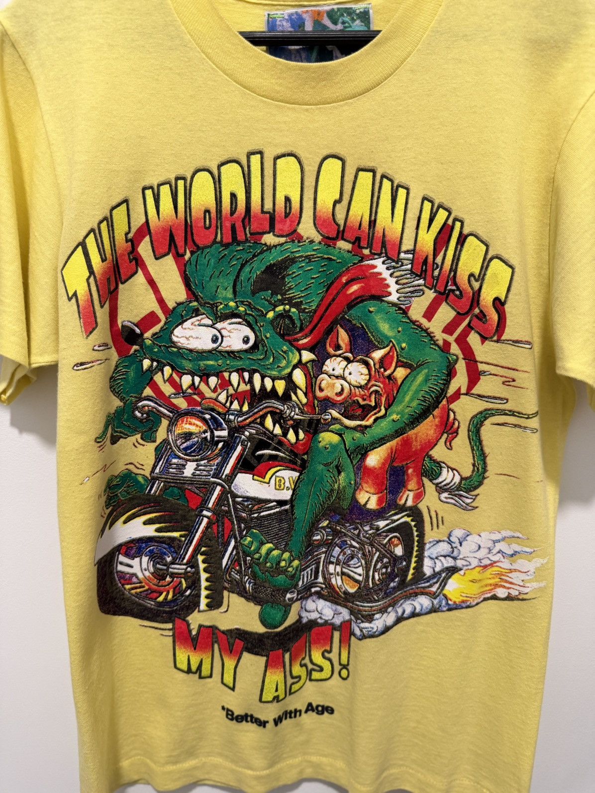 Better With Age BETTER WITH AGE THE KISS TEE "YELLOW" Size US M / EU 48-50 / 2 - 4 Thumbnail