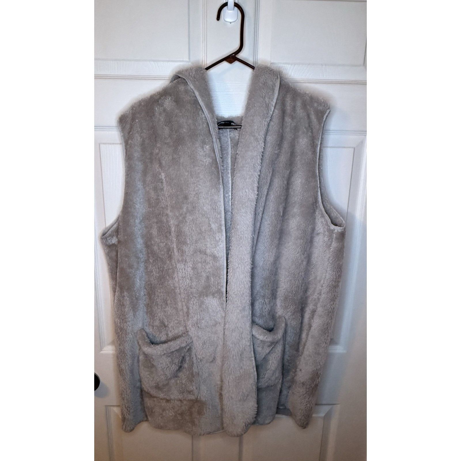 & Other Stories Plus Hooded Faux Fur Vest W/square Pockets, Light gray Size 3XL / US 20-22 - 5 Thumbnail