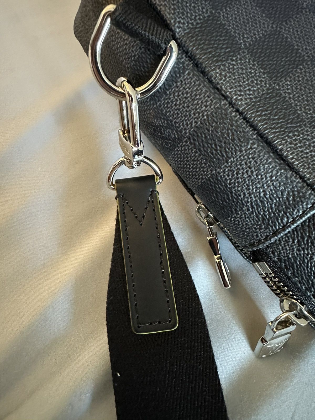 Louis Vuitton Louis Vuitton Avenue Sling Bag Bag Damier Graphite Yellow Size ONE SIZE - 6 Thumbnail