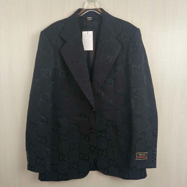 Gucci Gucci Black suit 2502-Nextarrow Size 54R - 1 Thumbnail