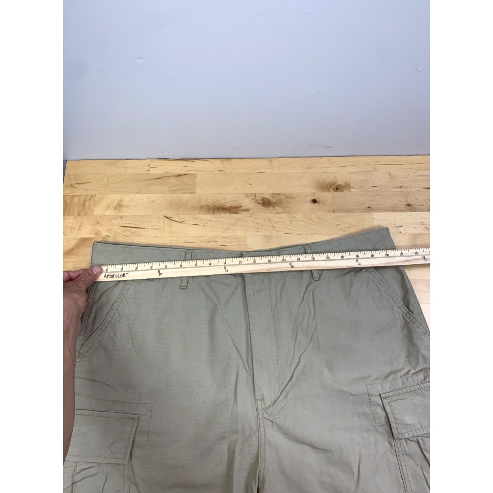 Levi's Levi's Cargo Shorts Men 40 Beige Regular Midi? Size US 40 / EU 56 - 6 Thumbnail