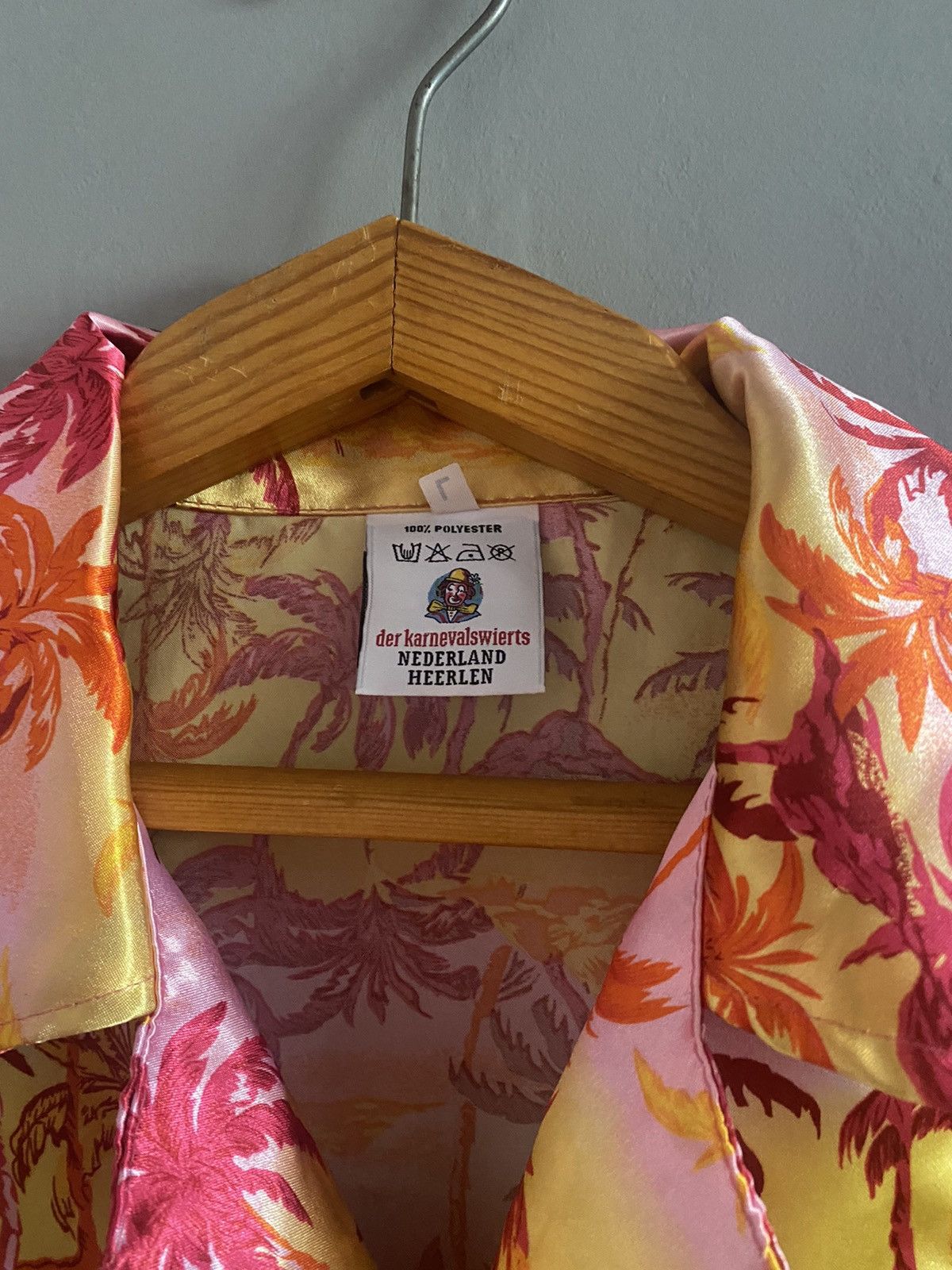 Vintage Vintage crazy Hawaiian shirts Size US L / EU 52-54 / 3 - 4 Thumbnail