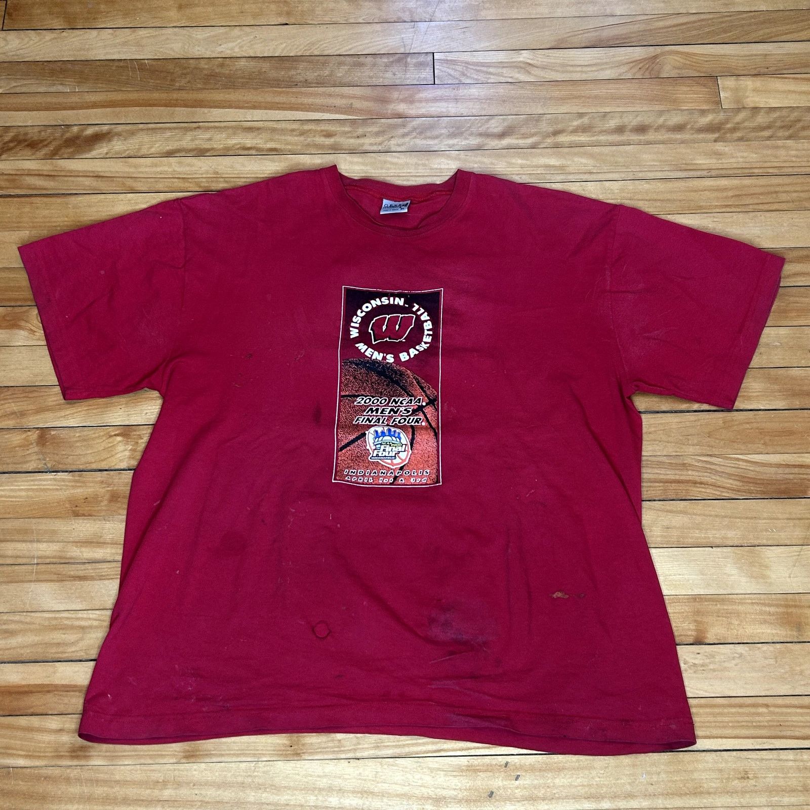 Vintage Y2K Badger Basketball Final Four T-Shirt Smoked XL Size US XL / EU 56 / 4 - 1 Thumbnail