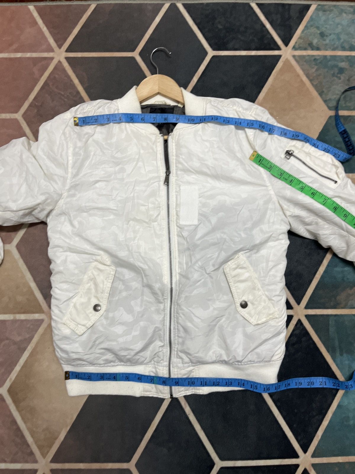 Airwalk 💥Airwalk Medium White Camouflage Bombers Flight Jackets Size US M / EU 48-50 / 2 - 15 Thumbnail