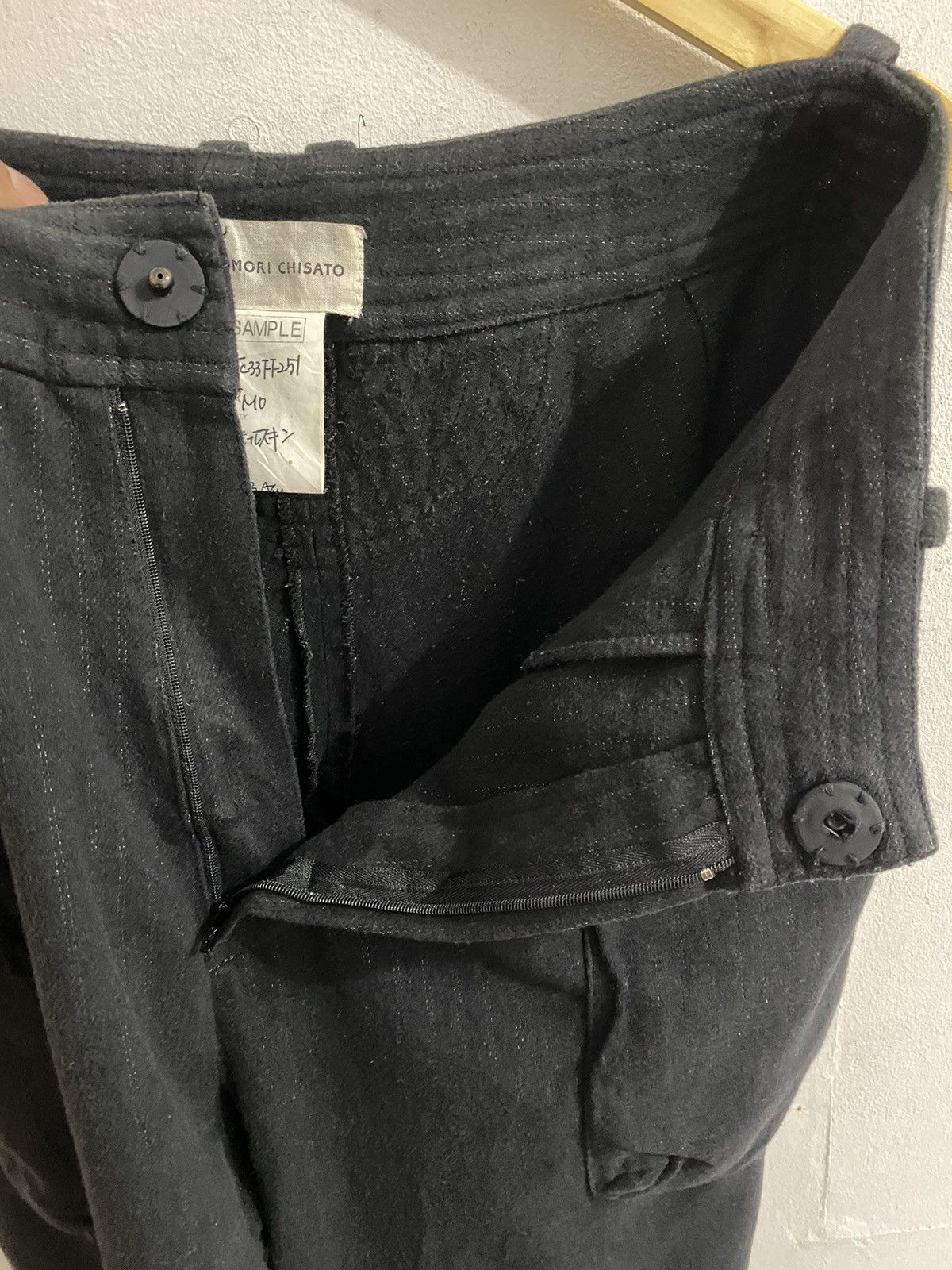 Issey Miyake × Tsumori Chisato Tsumori Chisato 'Sample' Gasmask Pocket Cargo Pants Size 30" / US 8 / IT 44 - 10 Thumbnail