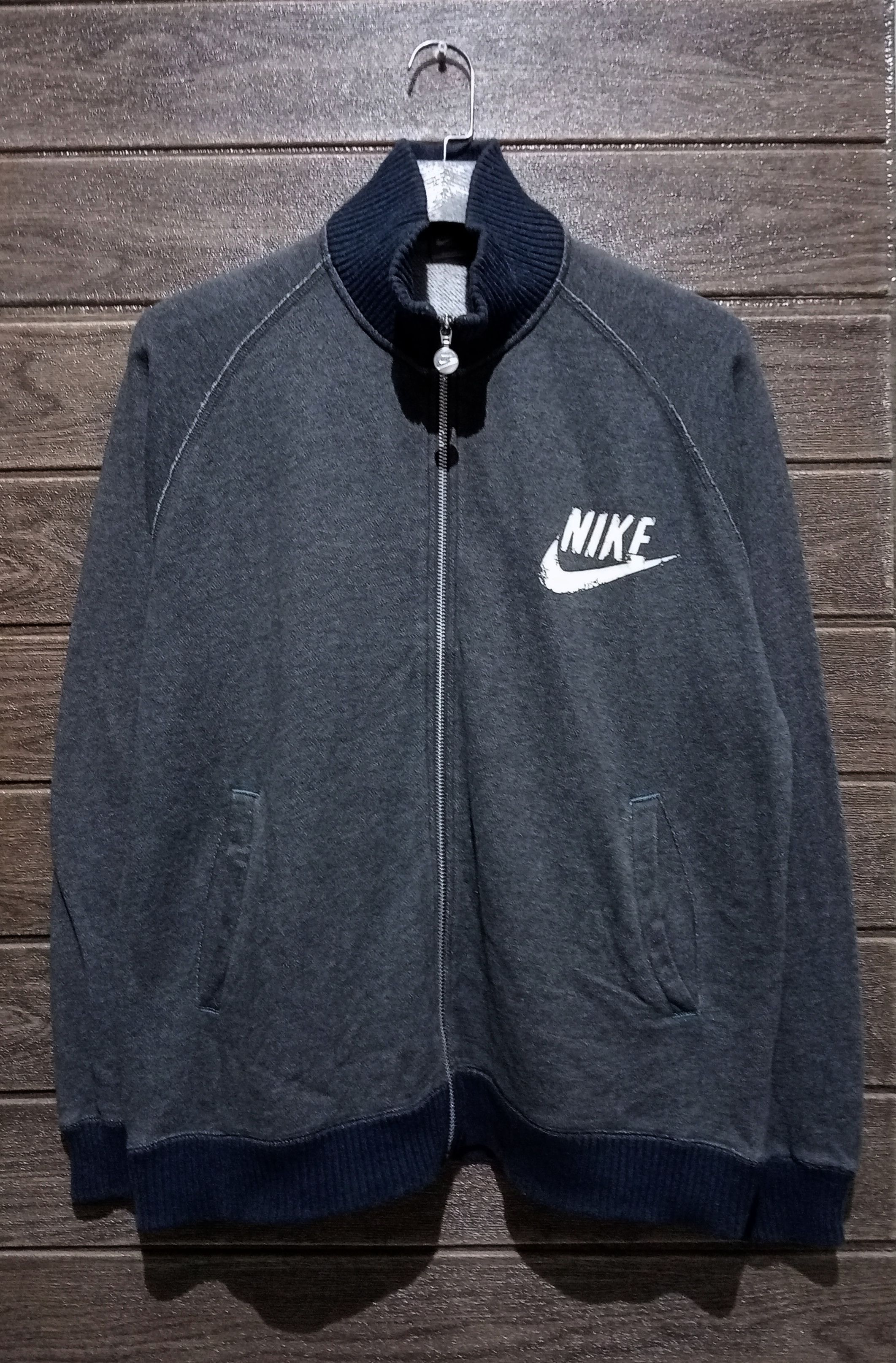 Nike Vintage Nike Sportswear Zipper Jacket Size US L / EU 52-54 / 3 - 1 Thumbnail