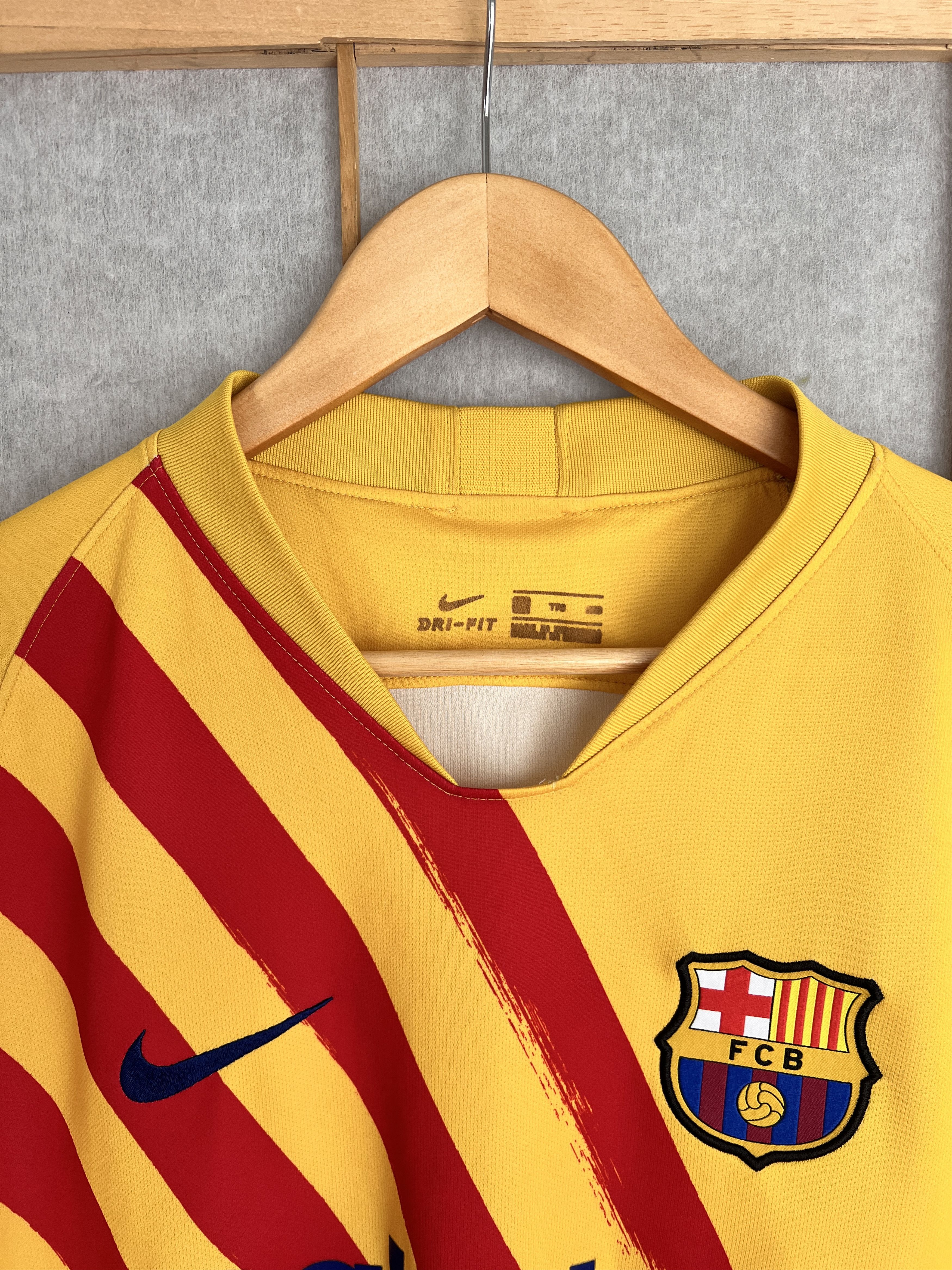 Nike RARE! Nike FC Barcelona Senyera 2020 jersey football shirt Size US XXL / EU 58 / 5 - 9 Thumbnail