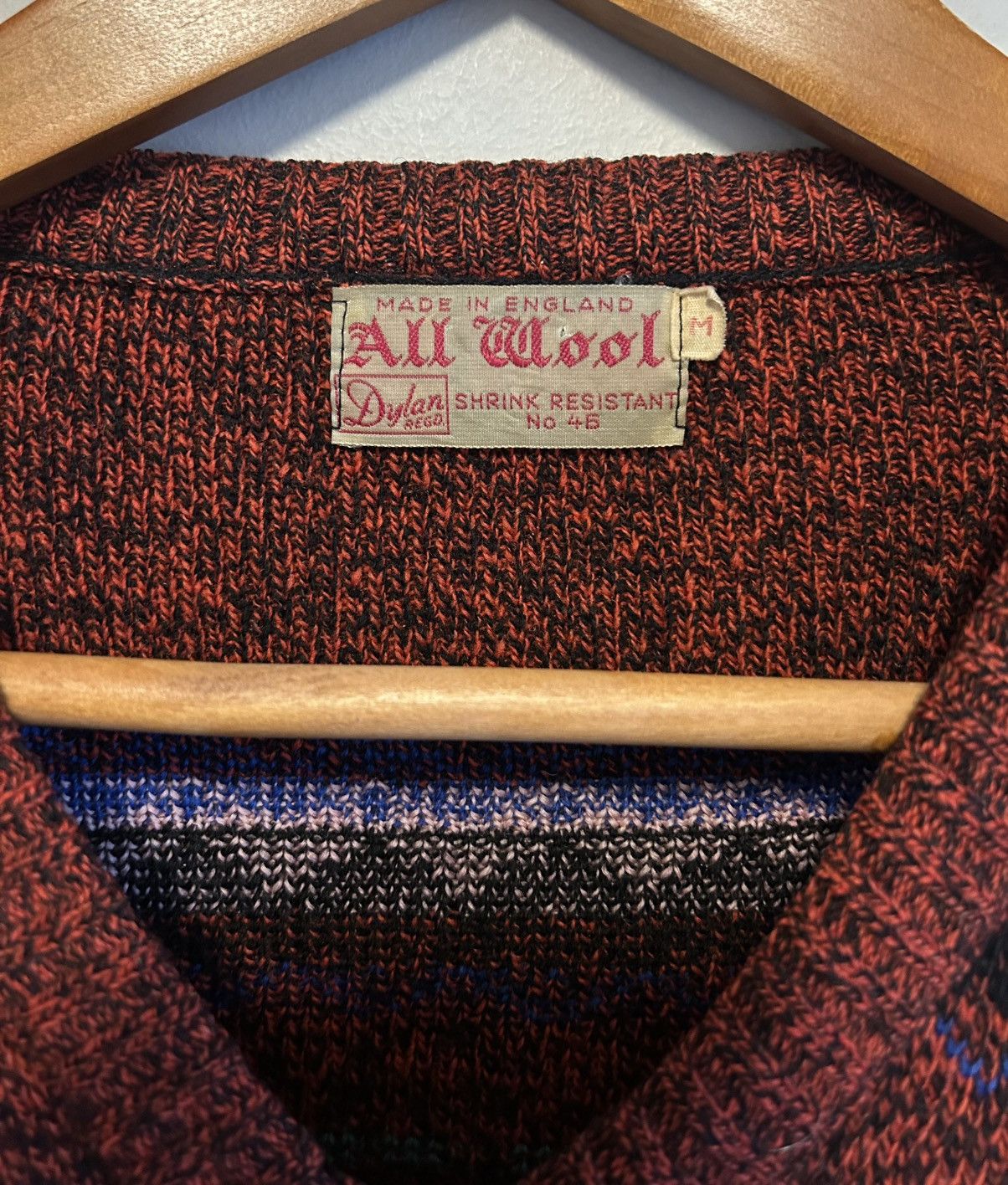 Vintage VTG Dylan Rego Burgandy Red Aztec All Wool Women’s Sweater Size M / US 6-8 / IT 42-44 - 6 Thumbnail