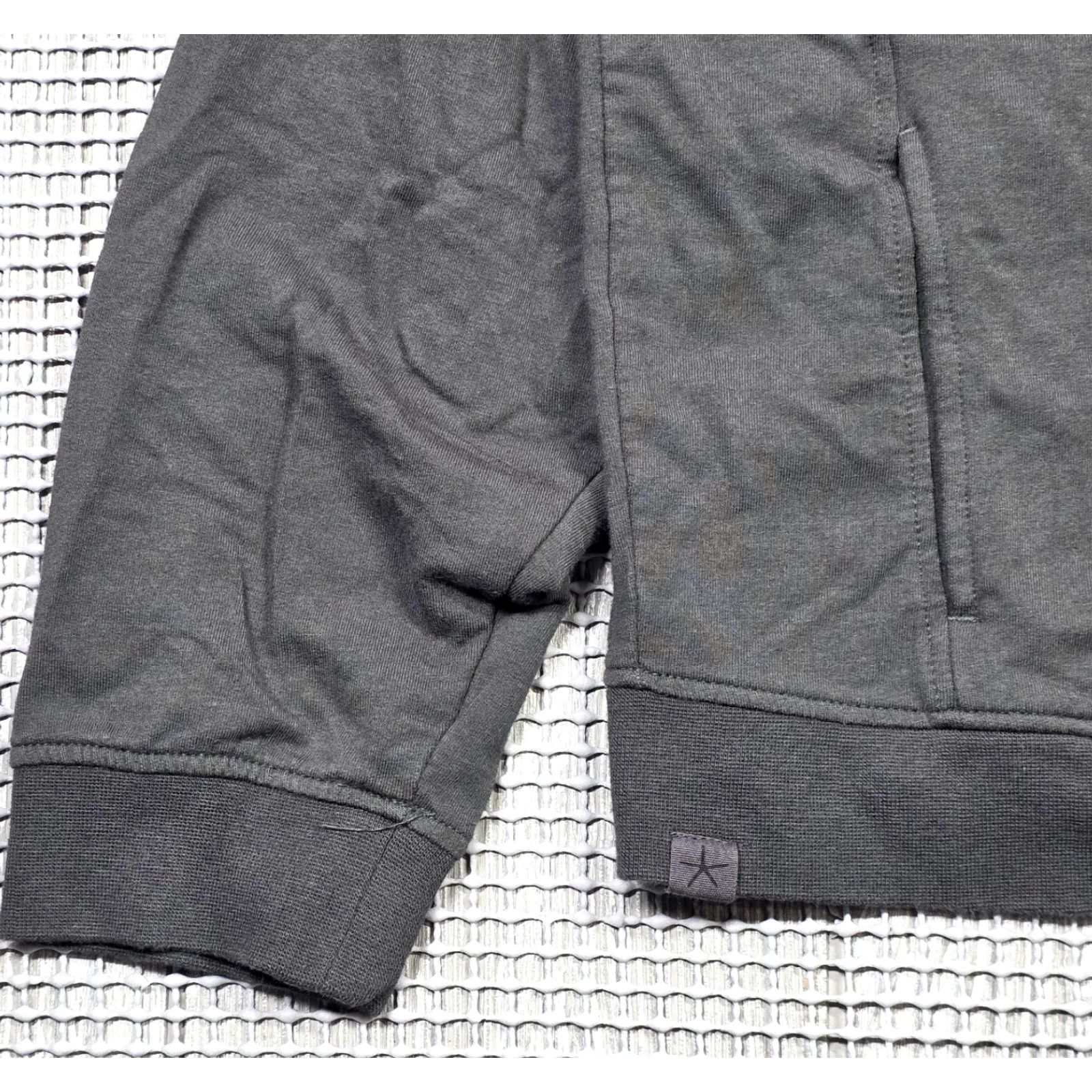 Vintage Barefoot Dreams Malibu Collection Hoodie Women M Dark Grey Zip Up Size M / US 6-8 / IT 42-44 - 4 Thumbnail