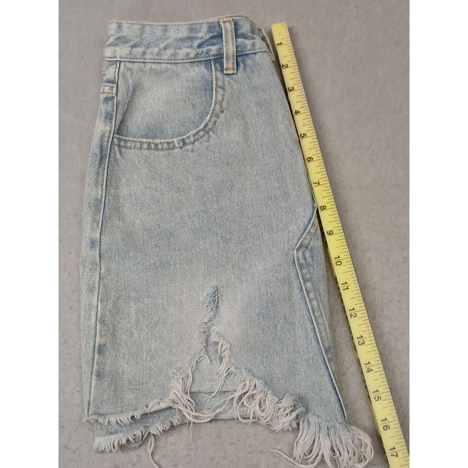 Other Item Ditto (Small) Vintage Distressed Light Denim Mini Skirt Size 25" / US 0 / IT 36 - 3 Thumbnail