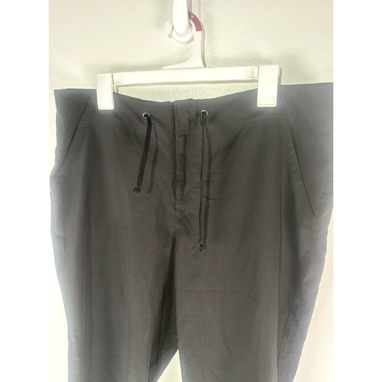 Vintage Excursion Black Soft-Shell Cropped Pants Womens Size XL Size 40" / US 18 - 2 Thumbnail