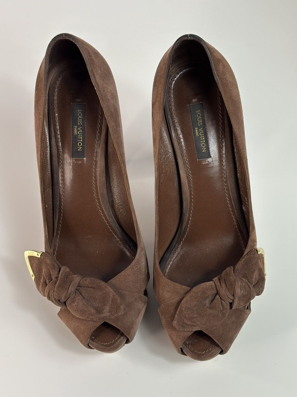 Louis Vuitton Louis Vuitton Brown Suede Catania Peep Toe Platform Pumps Size US 8 / IT 38 - 21 Thumbnail