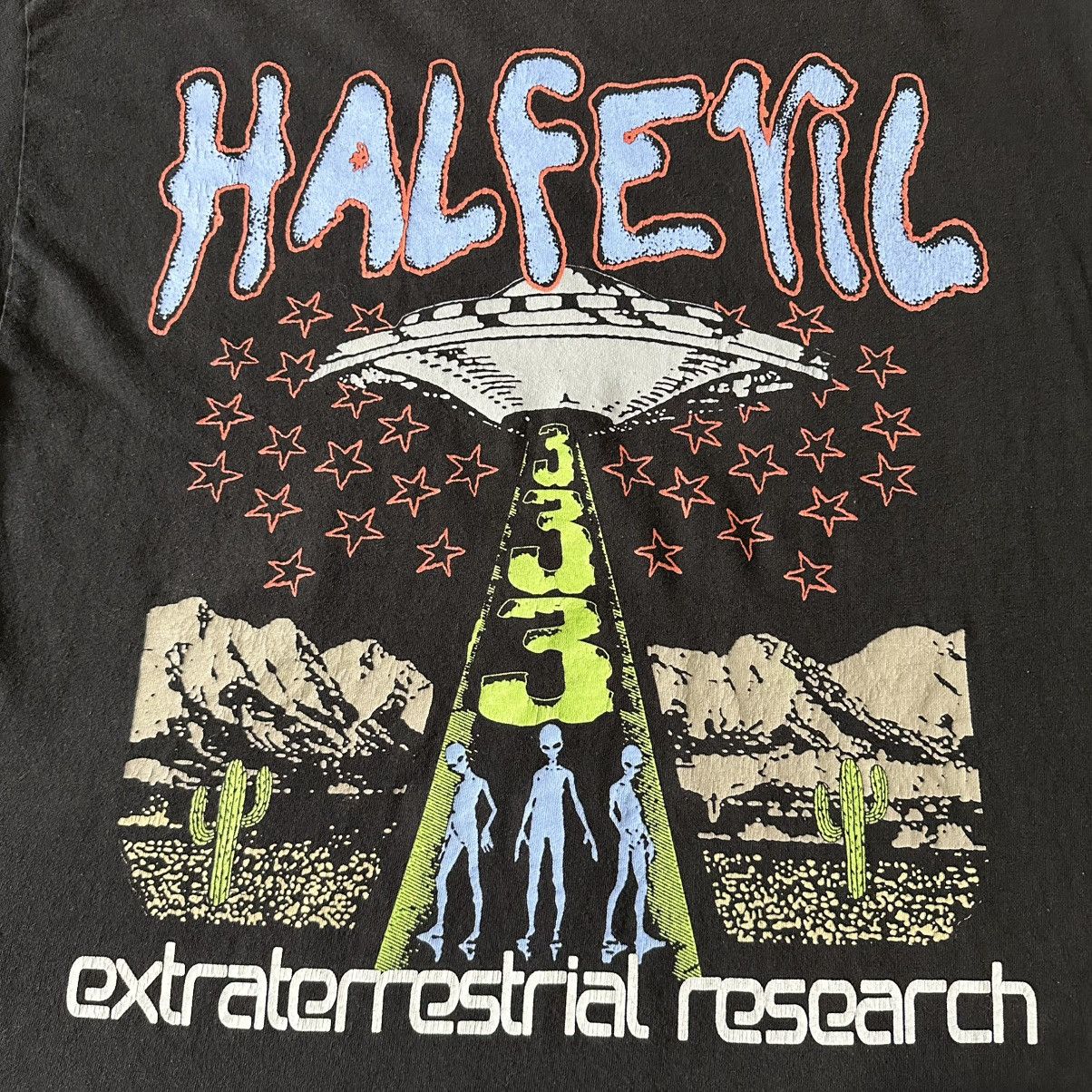 Half Evil Half evil extraterrestrial research tee Size US XL / EU 56 / 4 - 2 Thumbnail