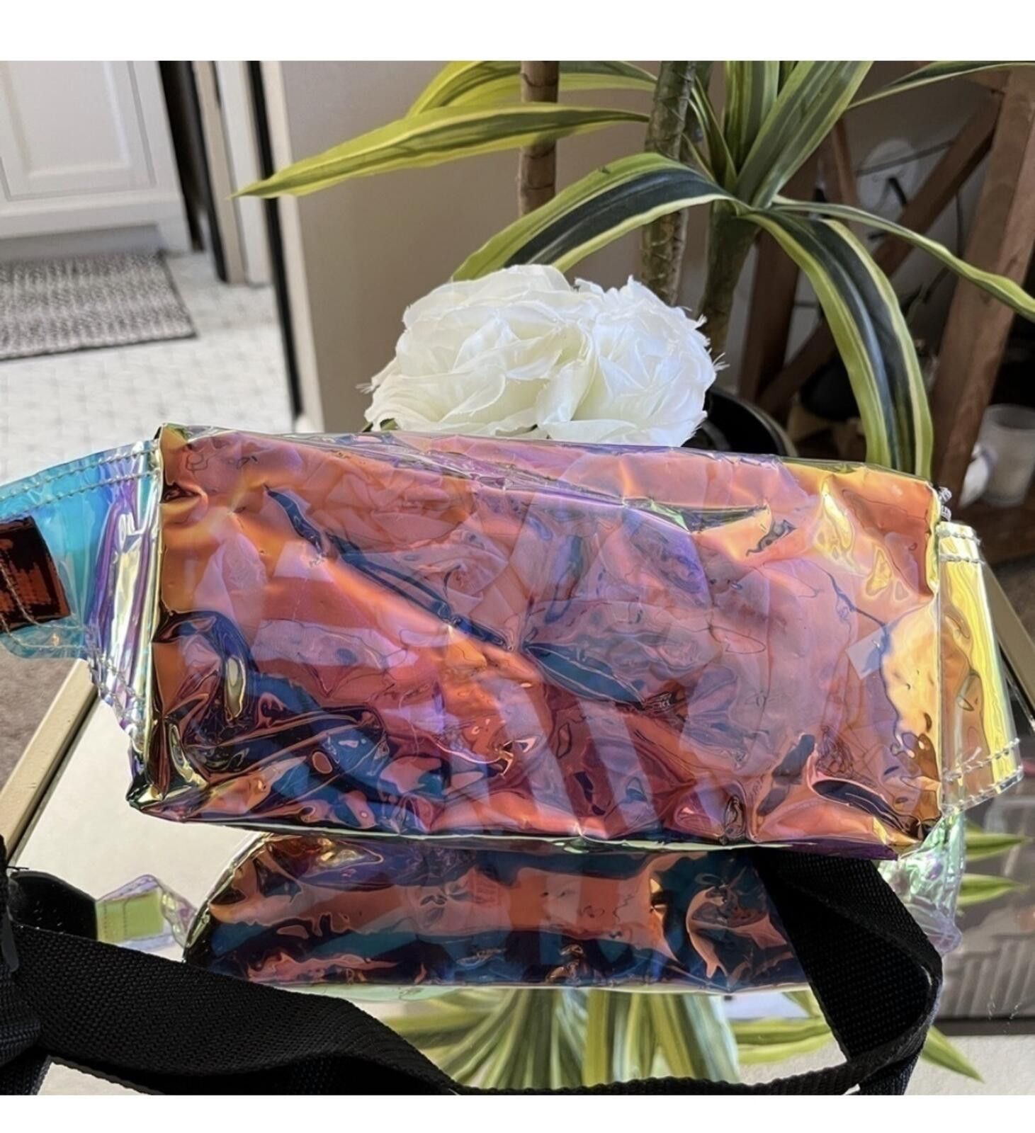 Other Boutique iridescent Fanny pack Size ONE SIZE - 6 Thumbnail