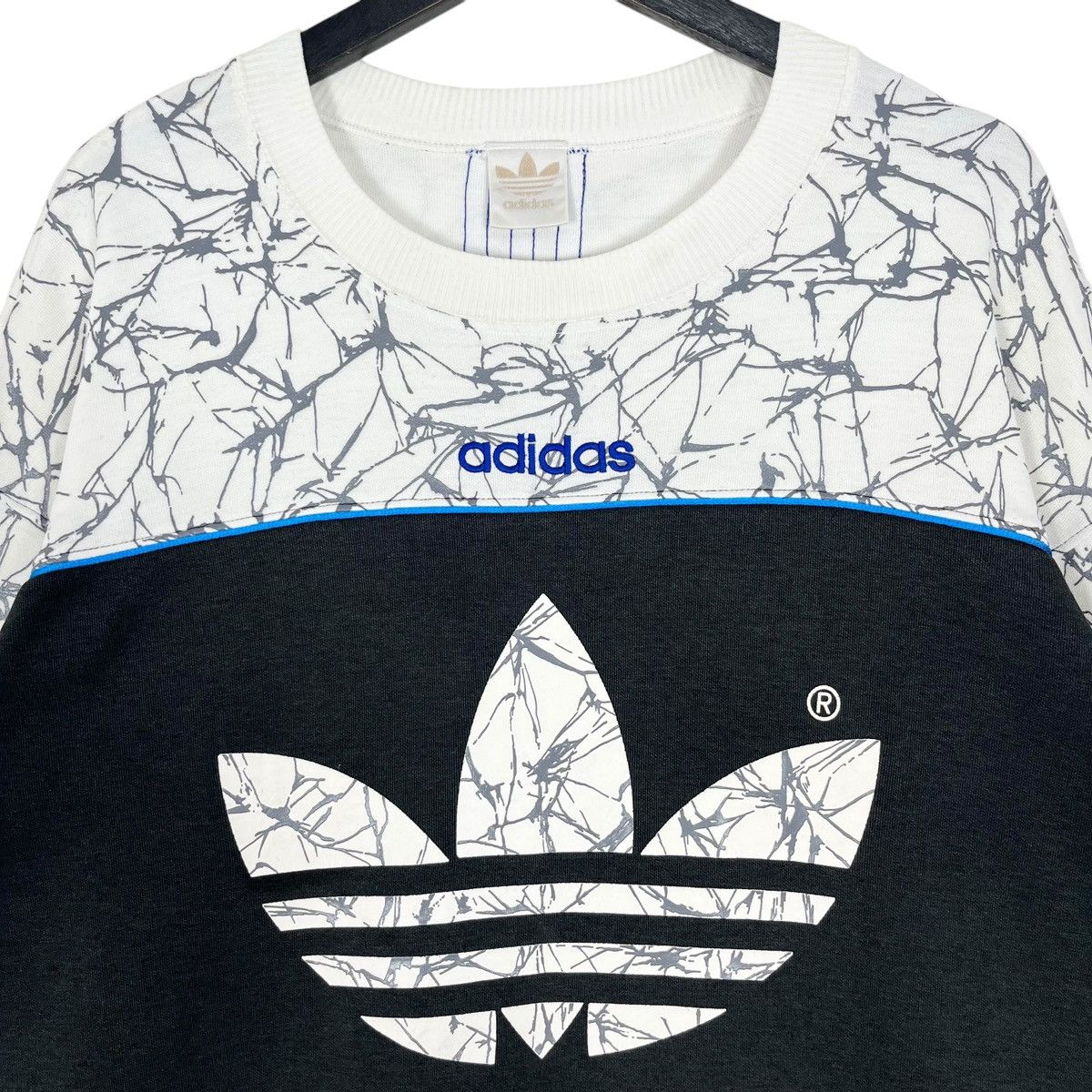 Adidas × Vintage Vintage 90s Adidas Trefoil Big Logo Sweatshirt Size US L / EU 52-54 / 3 - 4 Thumbnail