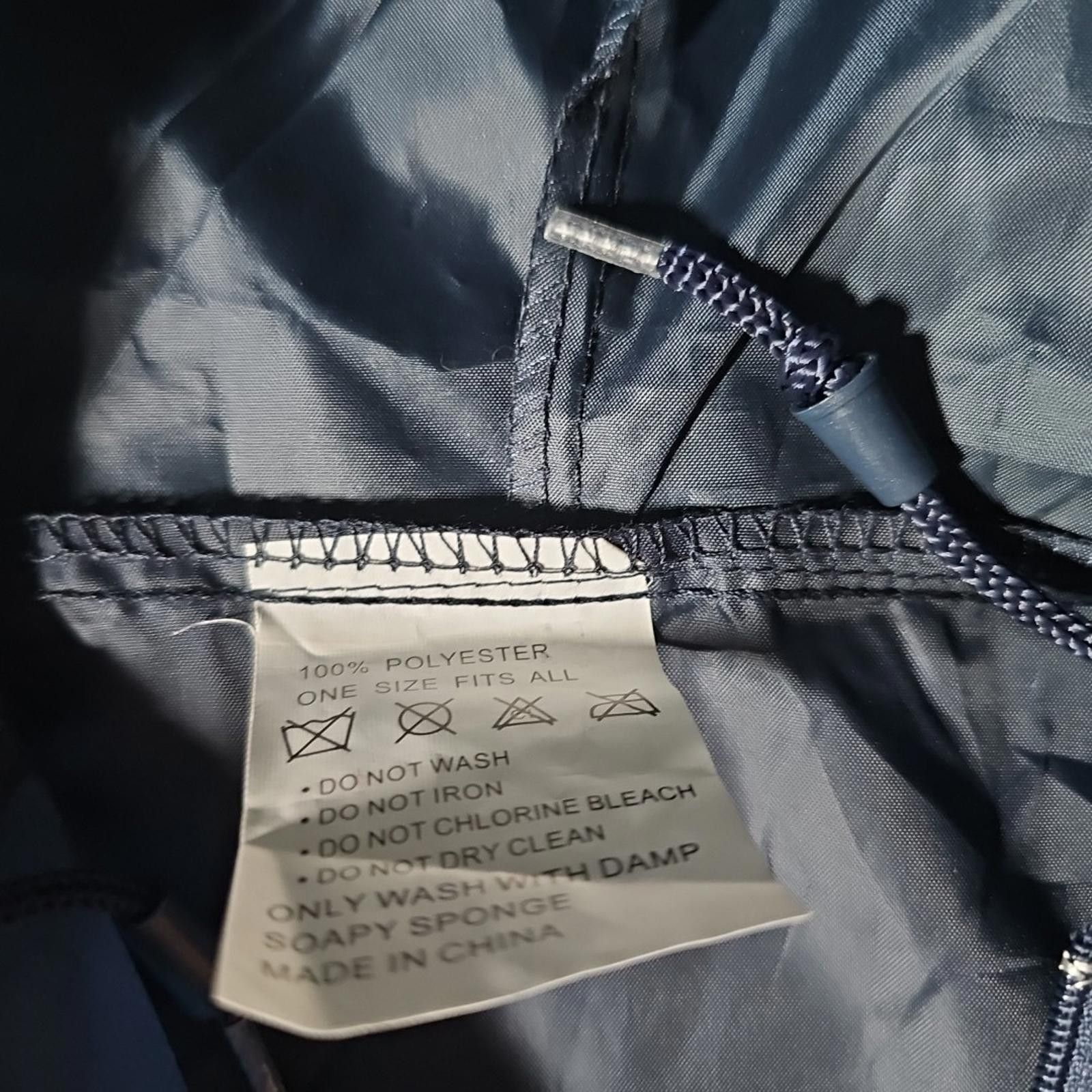 Other Defenders Of Wildlife 1/4 Zip Wolf Hooded Raincoat OSFA Size US M / EU 48-50 / 2 - 4 Thumbnail