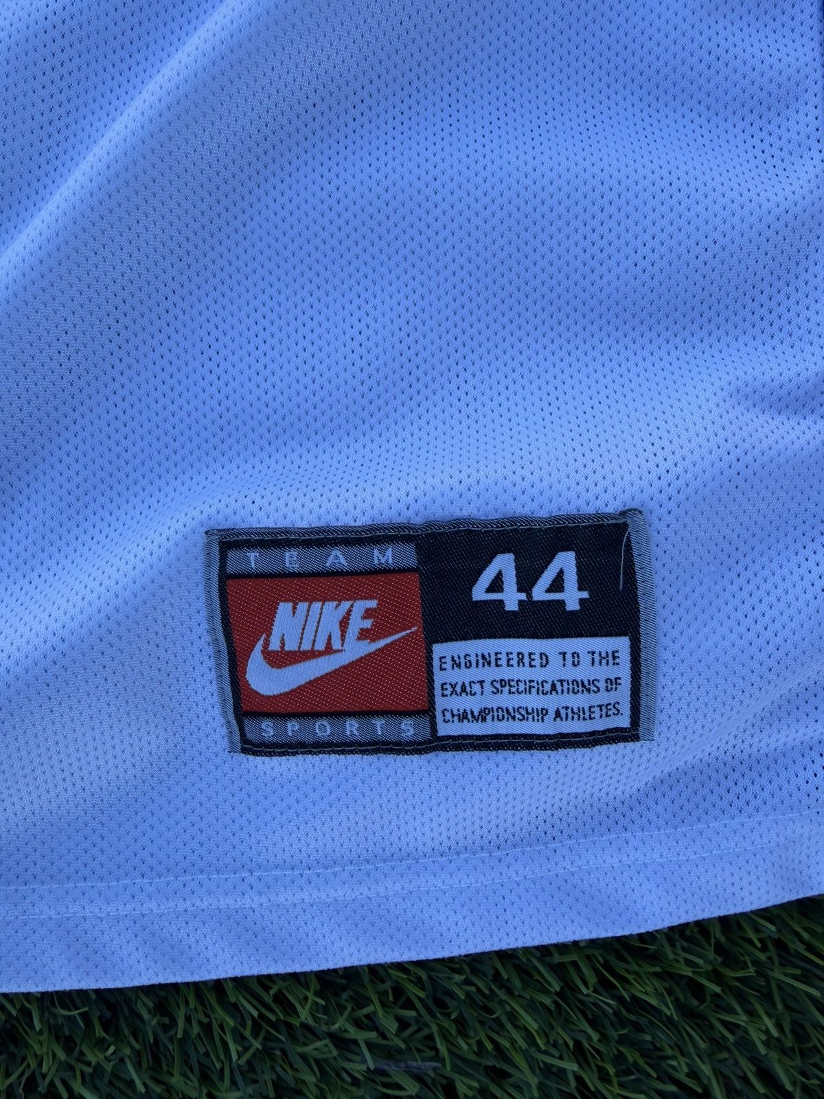 Nike Vintage 90s made in USA Nike Duke basketball jersey size L Size US L / EU 52-54 / 3 - 3 Thumbnail