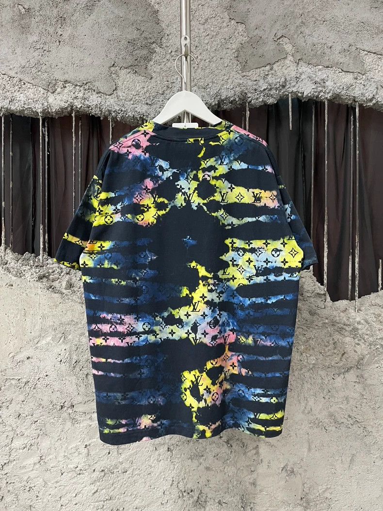 Louis Vuitton Louis Vuitton Tie-dyed old flower short sleeves Size US M / EU 48-50 / 2 - 2 Thumbnail