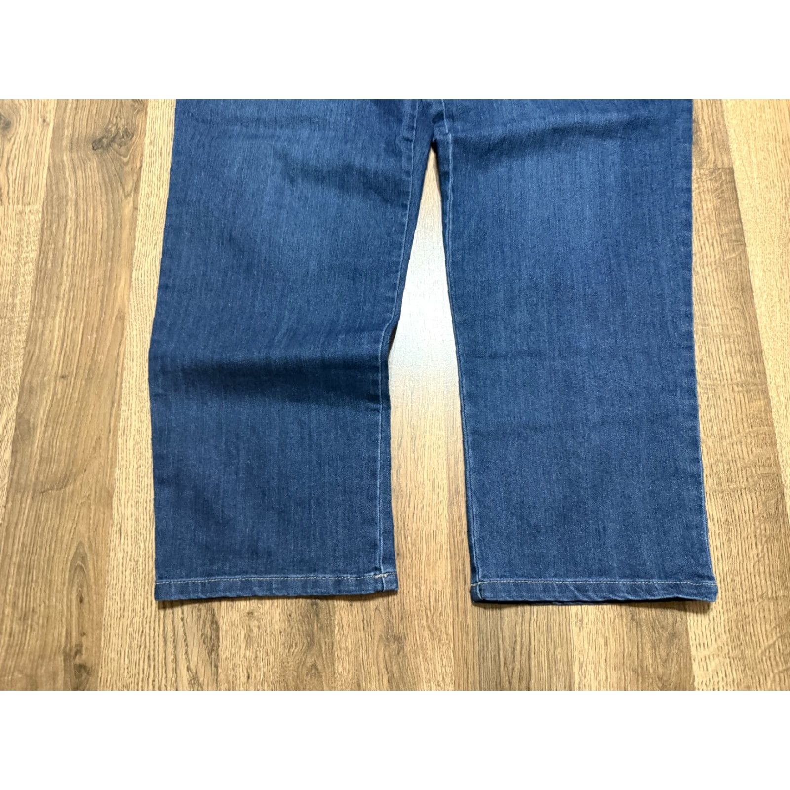 Gloria Vanderbilt Gloria Vanderbilt Jeans Women's Plus Size 18W Amanda Blue 39" Length 29" Inseam Denim Straight 5-Pocket Size 40" / US 18 - 3 Thumbnail