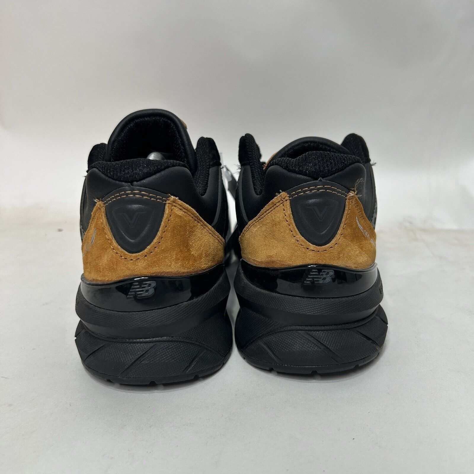 New Balance New Balance Shoes 990v5 Made in USA “Black Tan” 2024 Size US 9.5 / EU 42-43 - 4 Thumbnail