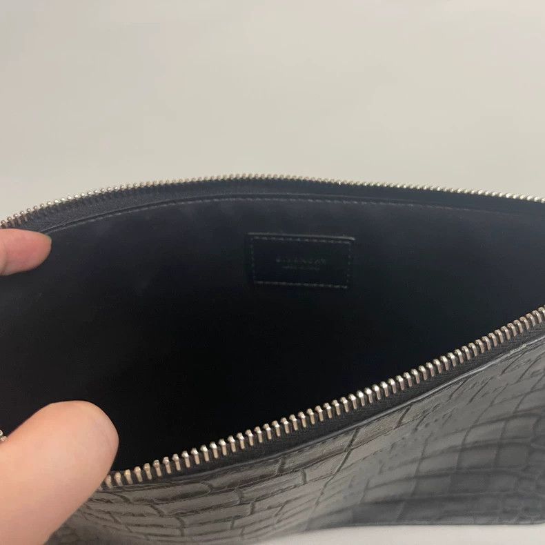 Givenchy Givenchy Crocodile Leather Clutch Size ONE SIZE - 4 Thumbnail