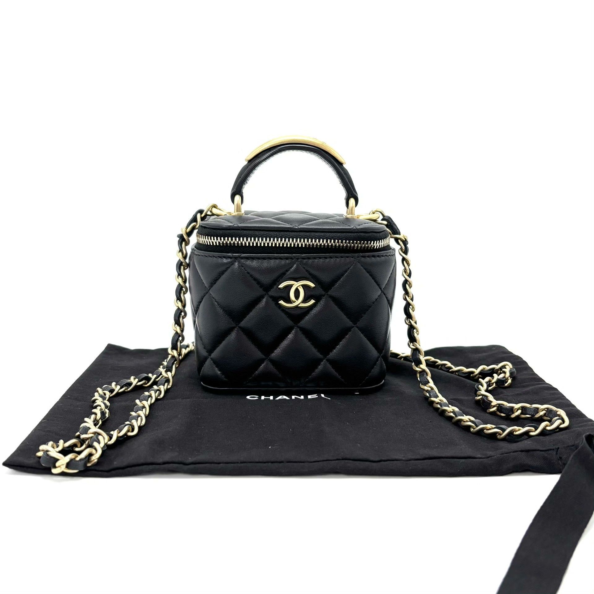 Chanel Pre-loved Bag Very good condition Size ONE SIZE - 1 Thumbnail