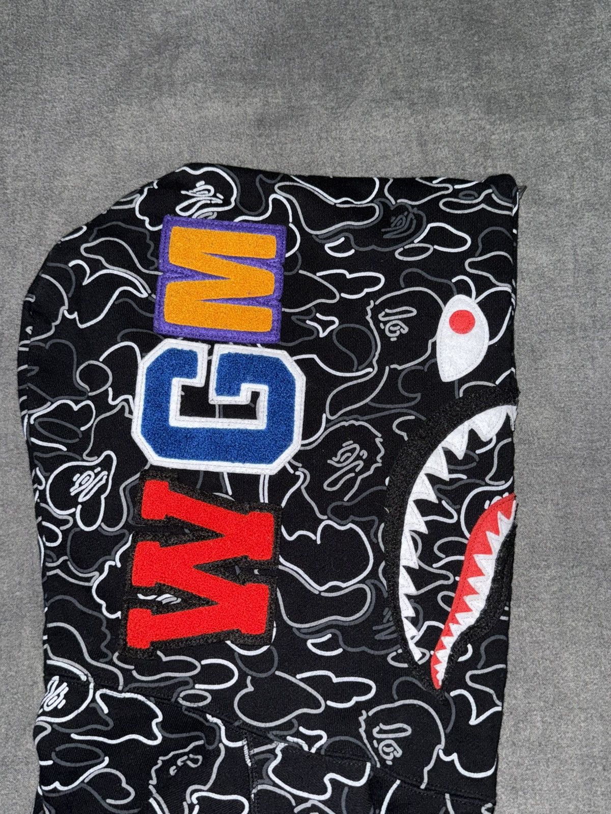 Bape Bape Neon Camo Shark Zip Size US L / EU 52-54 / 3 - 3 Thumbnail