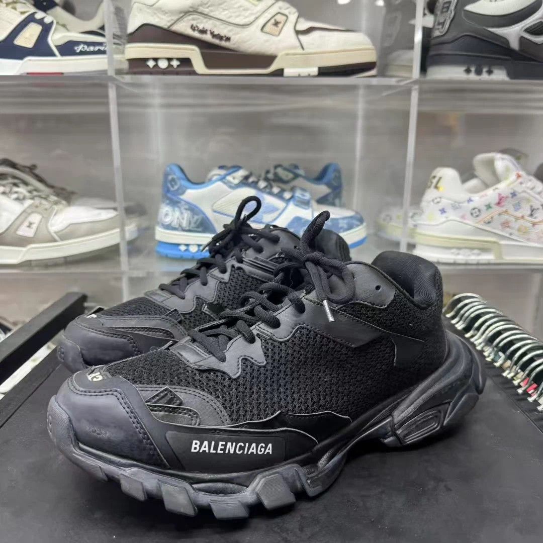 Balenciaga Balenciaga Track 3 Black Size 43 Mint Condition Size US 10 / EU 43 - 1 Thumbnail