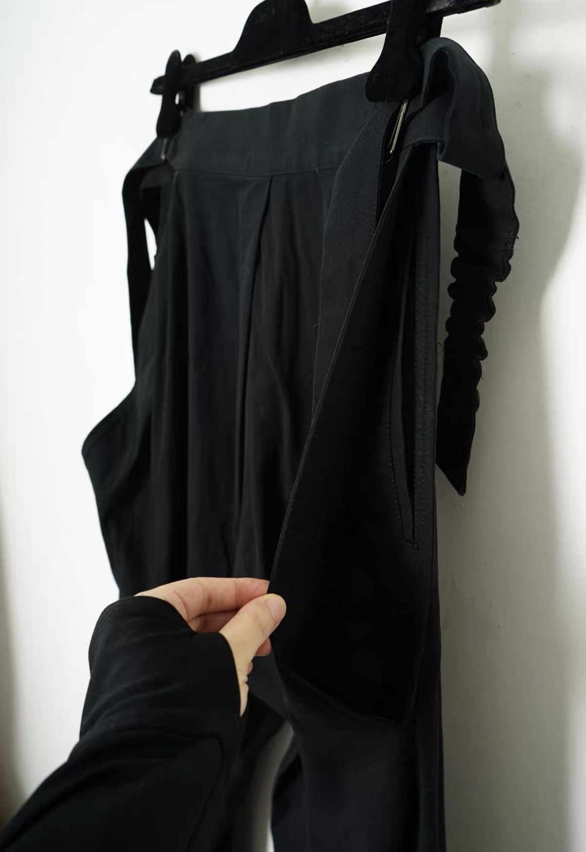 Yohji Yamamoto Yohji Yamamoto Relaxed Straight Wide-Leg Pants Size US 34 / EU 50 - 7 Thumbnail