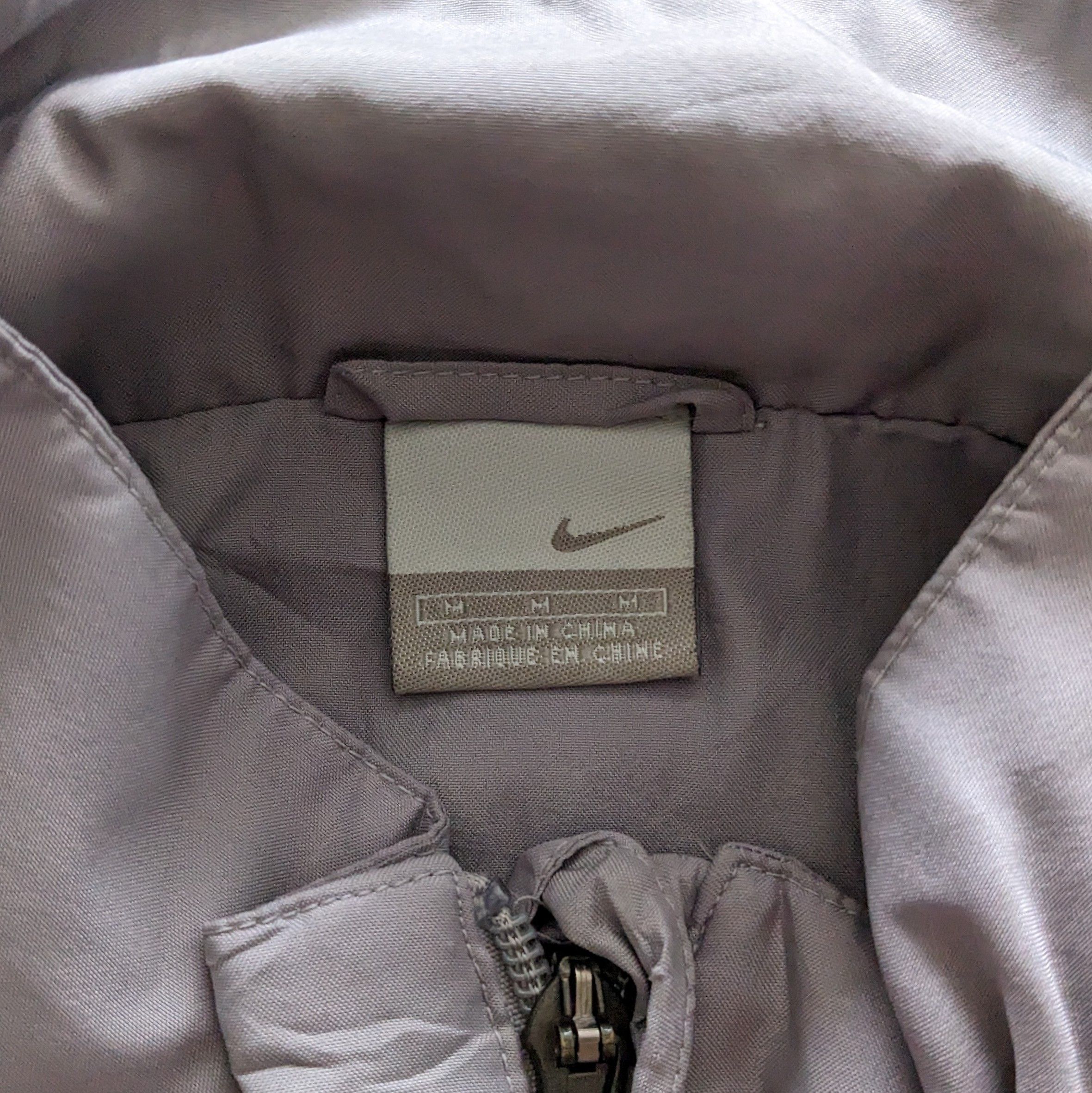 Nike Vintage NIKE Sportswear Brand Jacket Size US M / EU 48-50 / 2 - 6 Thumbnail