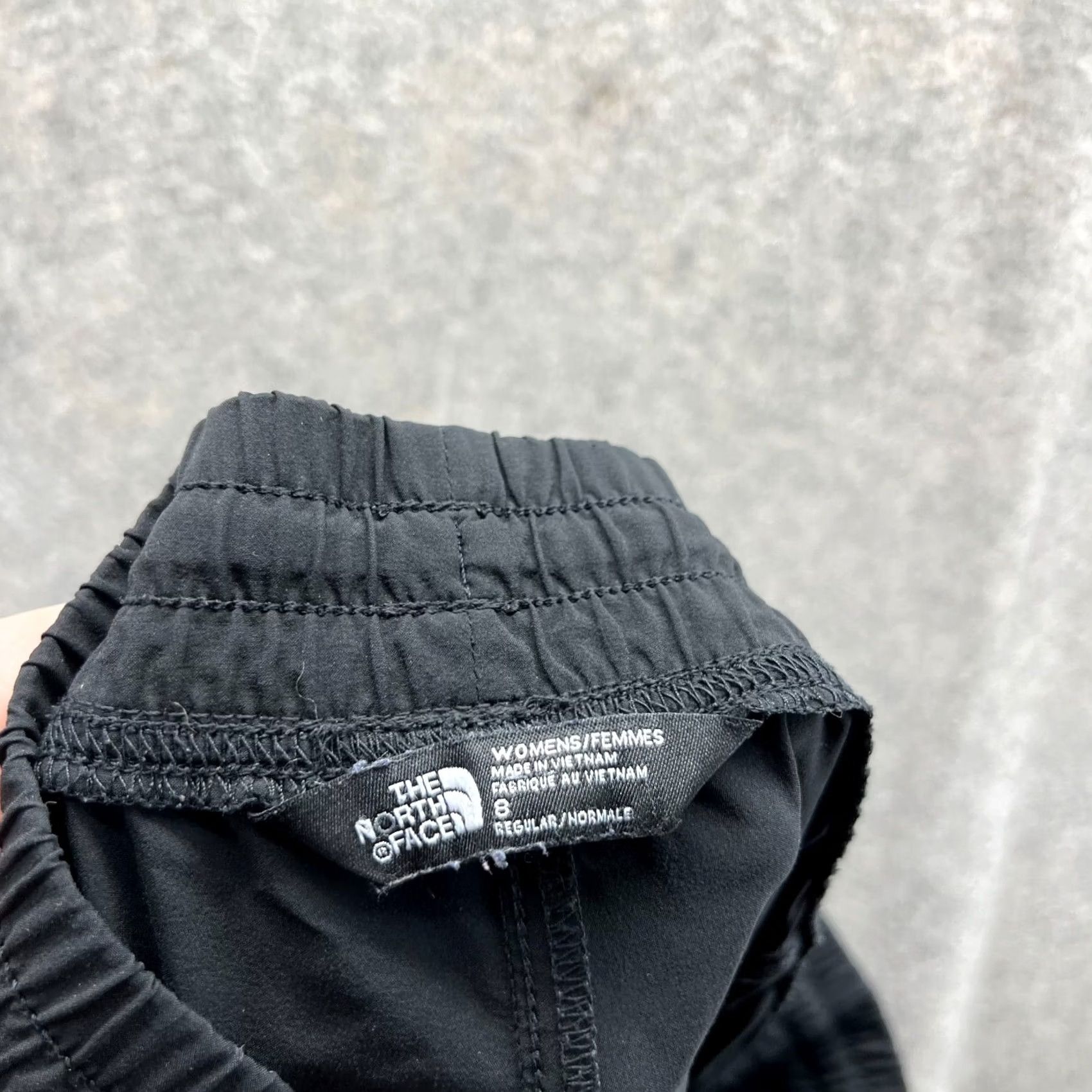 The North Face The North Face Pants Womens 8 Black Athletic Hiking Camping Sweatpants Side Pockets Tapered Regular Inseam 28in Size 30" / US 8 / IT 44 - 6 Thumbnail