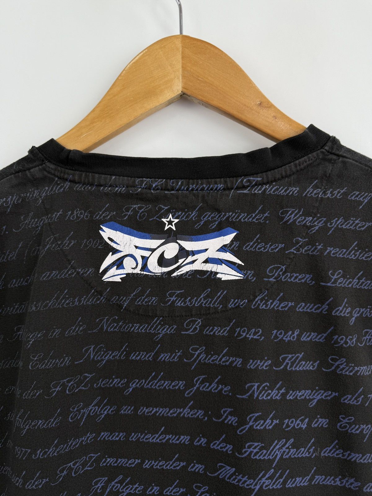 Nike 🇨🇭 FCZ Zurich Art Switzerland Suisse Swiss Soccer Fan T-Shirt Size US XXL / EU 58 / 5 - 10 Thumbnail