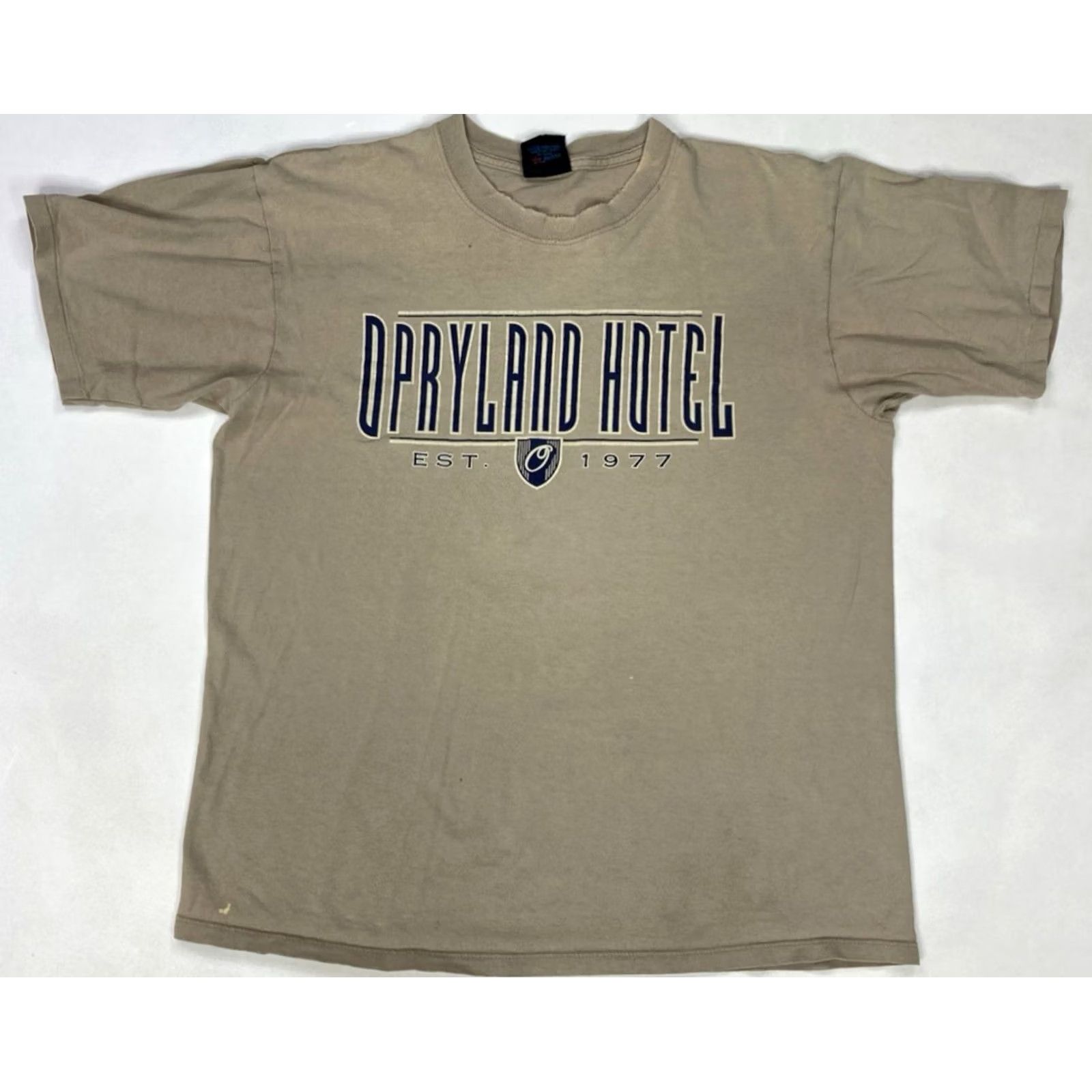 Soffe VINTAGE Soffe Opryland Hotel Graphic T-shirt Men Large Beige USA 90s Single Stitch T-Shirt Mens 90s USA Logo Graphics Size US L / EU 52-54 / 3 - 2 Thumbnail