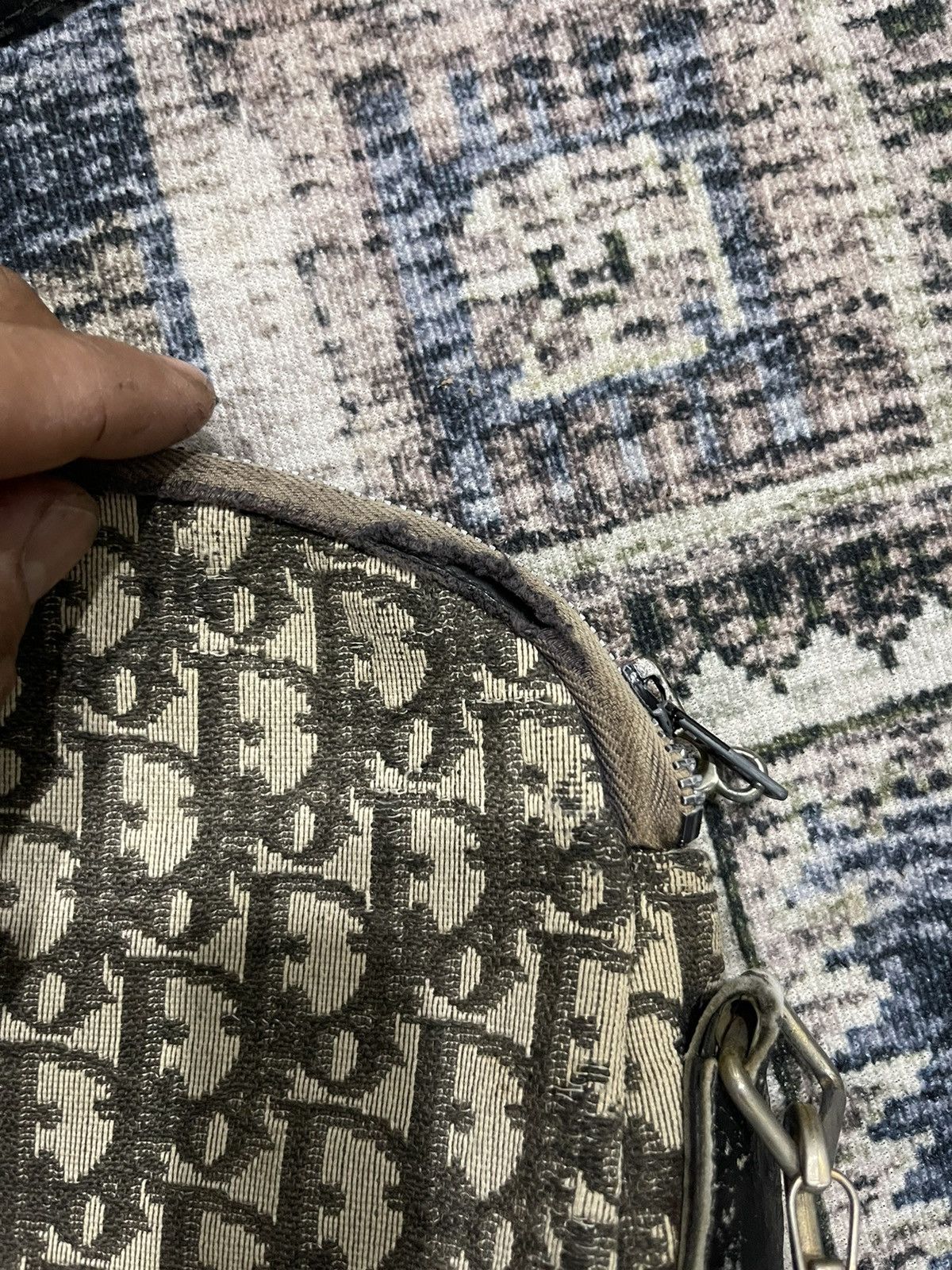 Christian Dior Monsieur × Vintage Vintage 80s Christian Dior Monogram Distressed Sling Bag Size ONE SIZE - 12 Thumbnail