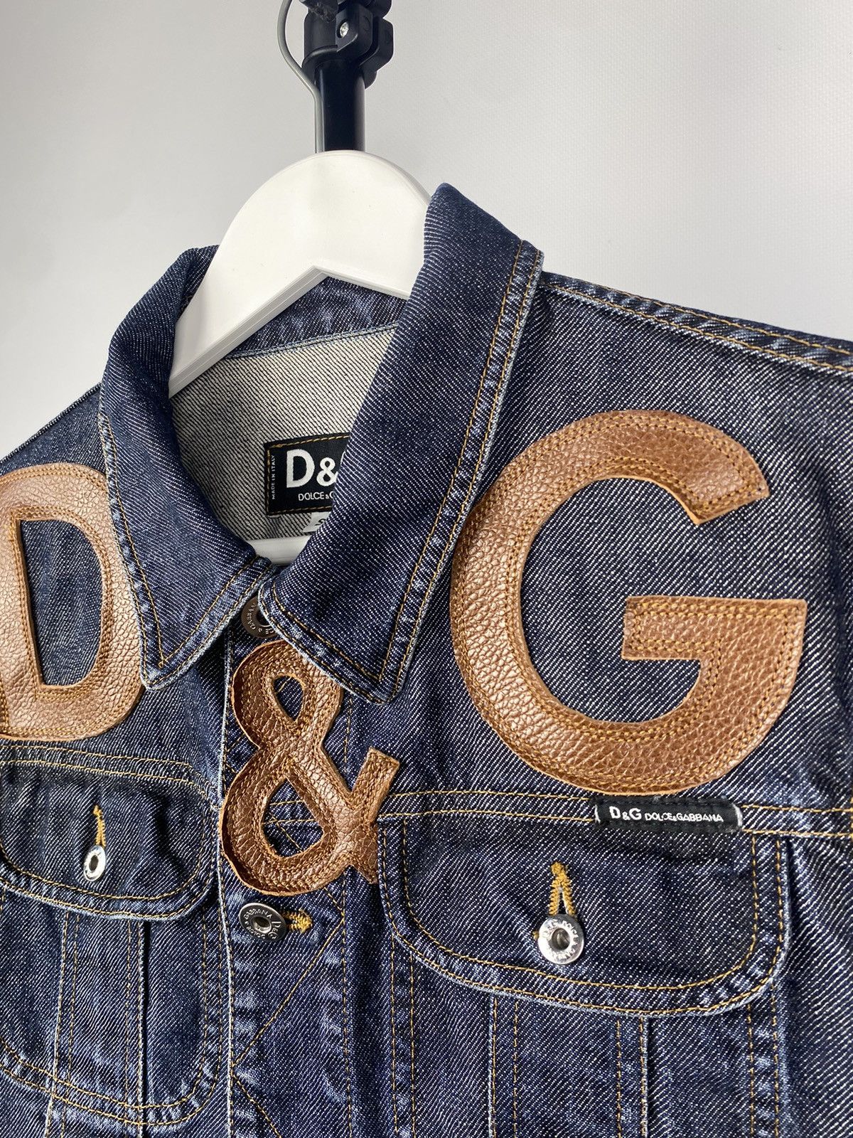 Designer × Dolce & Gabbana 🔥 Archive Big Leather logo D&G Dolce&Gabbana denim jacket Size S / US 4 / IT 40 - 8 Thumbnail