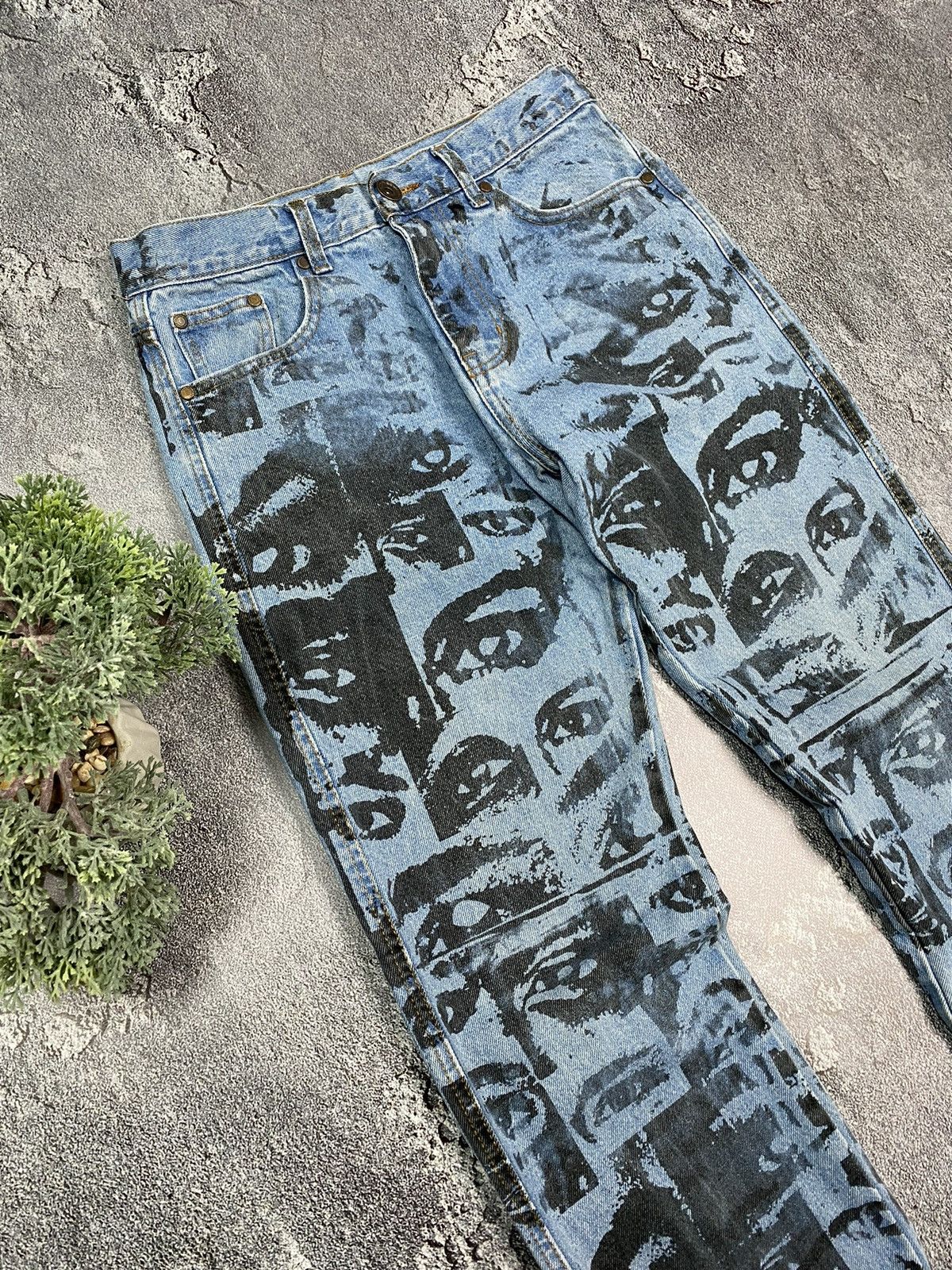 Other Avant-Garde print denim pants cool eyes Size US 30 / EU 46 - 4 Thumbnail