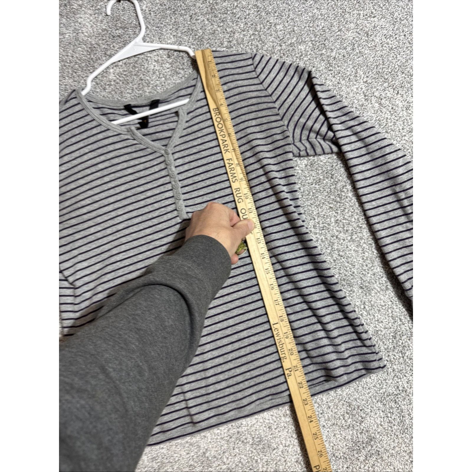 Other BCBG Paris Henley Shirt Women L Grunge Preppy Academia Y2K Size L / US 10 / IT 46 - 2 Thumbnail