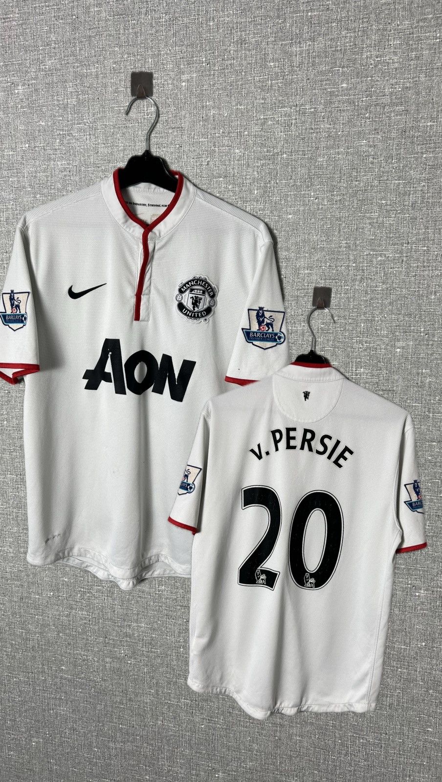 Nike Nike Manchester United 2012 /2013 #20 V. Persie Jersey Shirt Size US M / EU 48-50 / 2 - 1 Thumbnail
