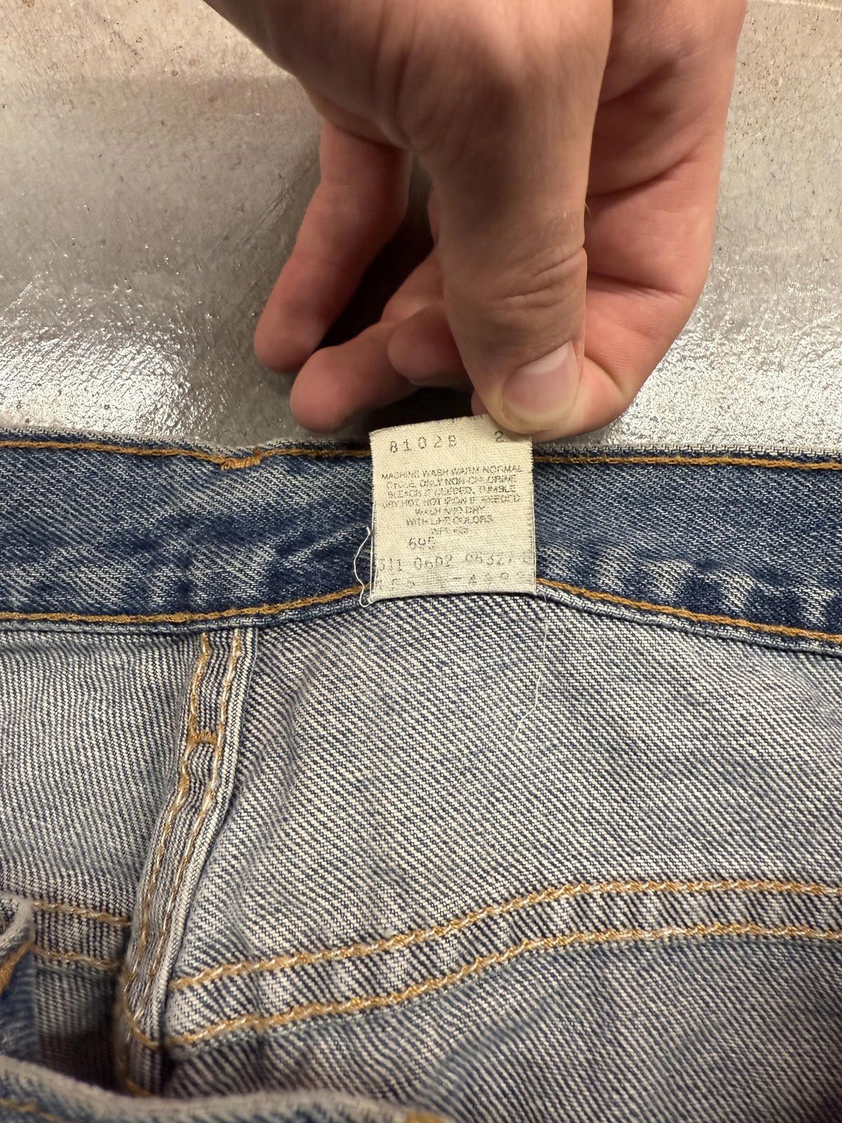 Levi's Vintage 90s Levis 550 Relaxed Fit Faded Jeans USA made 30x31 Size US 30 / EU 46 - 3 Thumbnail