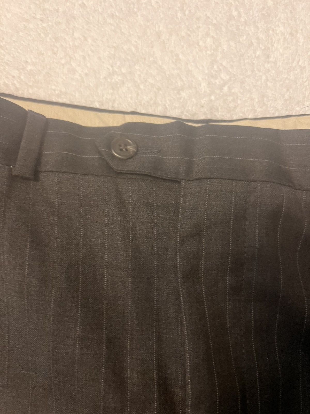 Chaps Ralph Lauren RALPH LAUREN CHAPS 2 PC SUIT- GREY PINSTRIPES- VINTAGE Size 44L - 11 Thumbnail