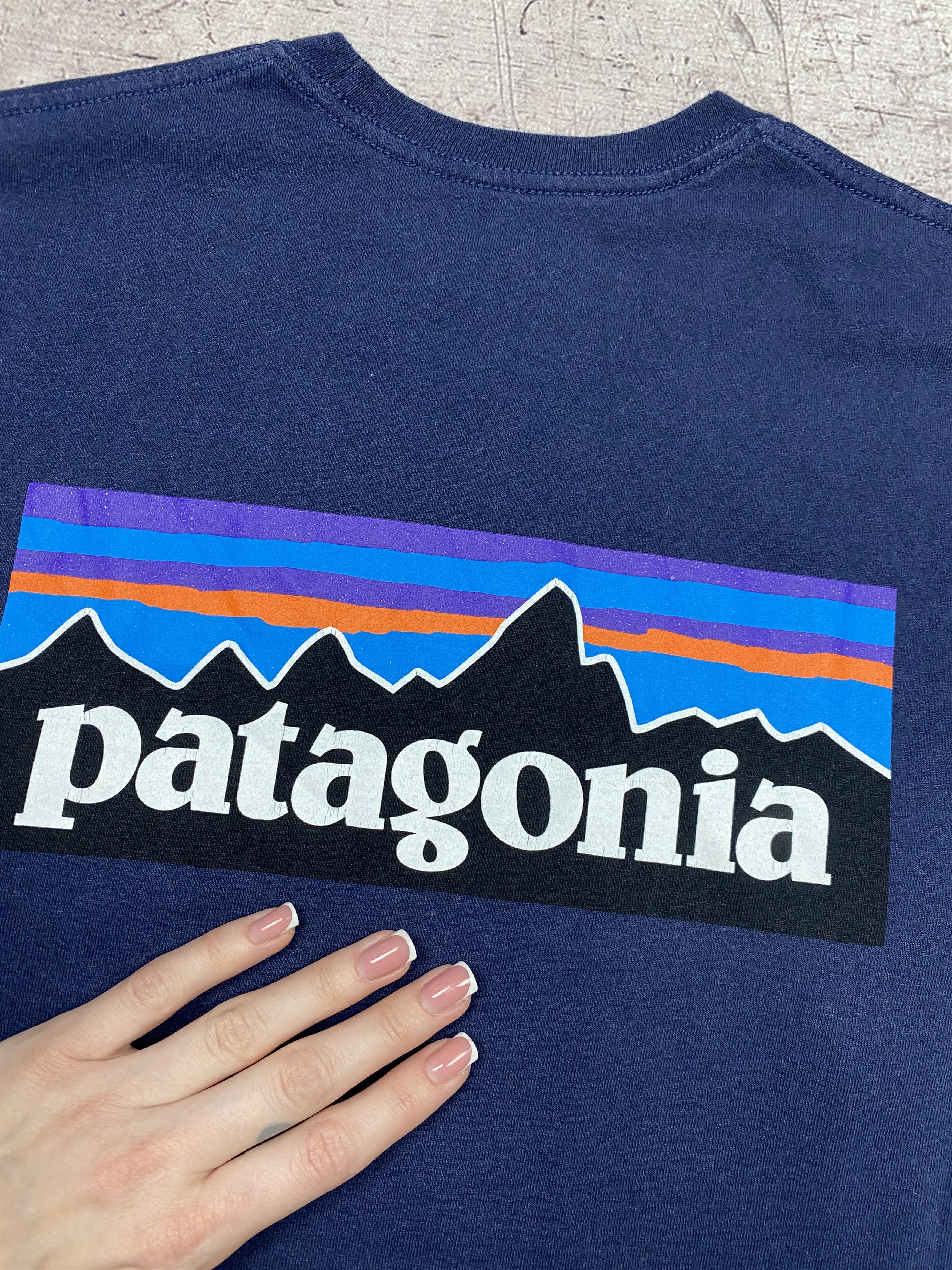 Patagonia Patagonia Vintage Mens Big Logo T-Shirt Size US S / EU 44-46 / 1 - 3 Thumbnail