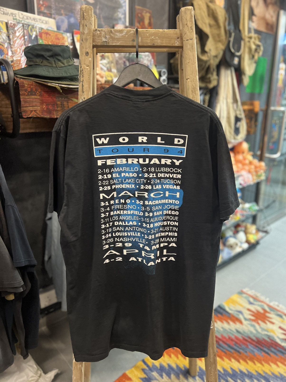 Band Tees × Big Dogs × Designer Vintage 90s King’s X Dogman Shirt Size US XL / EU 56 / 4 - 2 Thumbnail