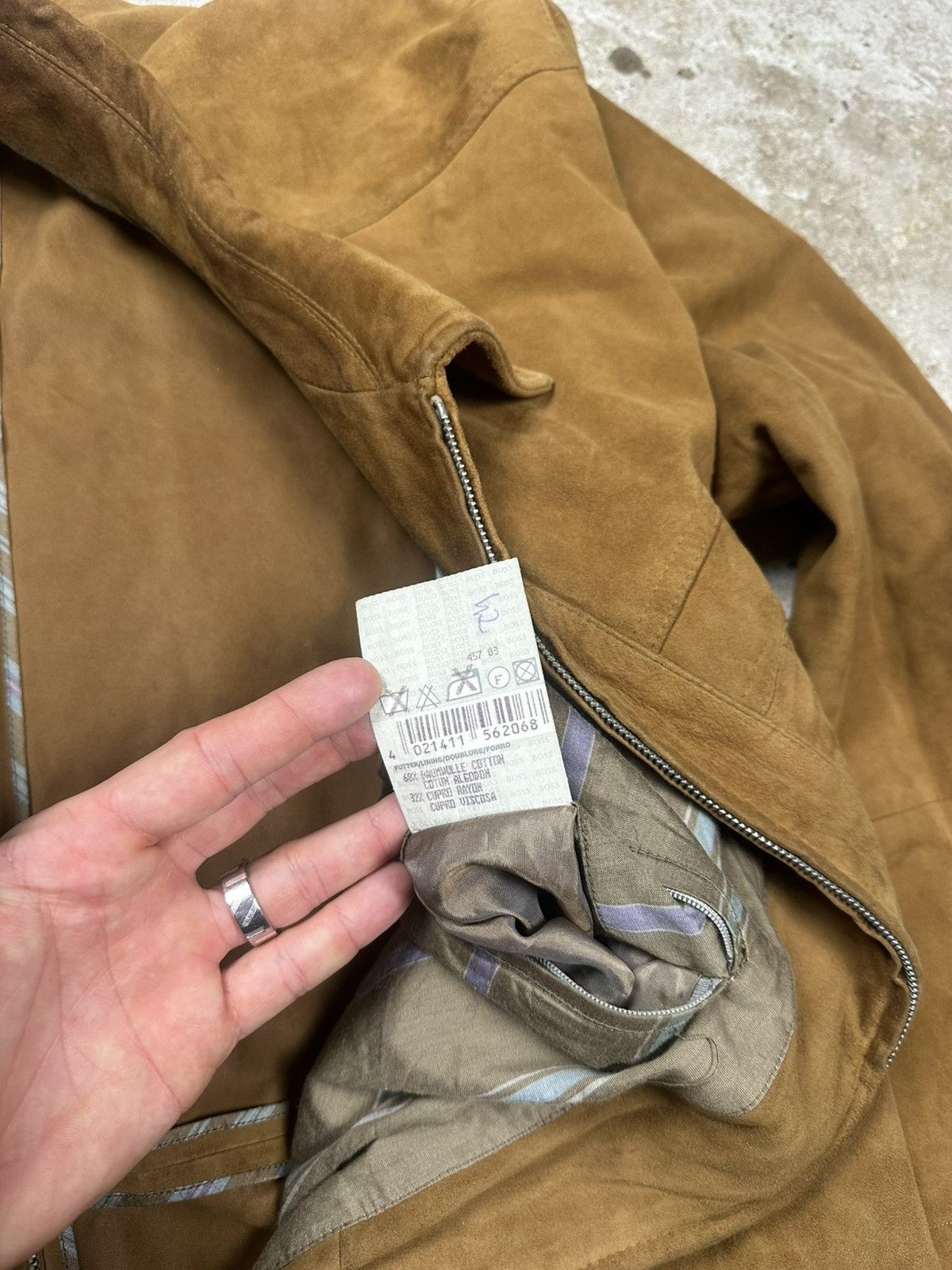 Hugo Boss Hugo Boss Goat Skin Leather Suede Jacket Distressed Size US XL / EU 56 / 4 - 14 Thumbnail
