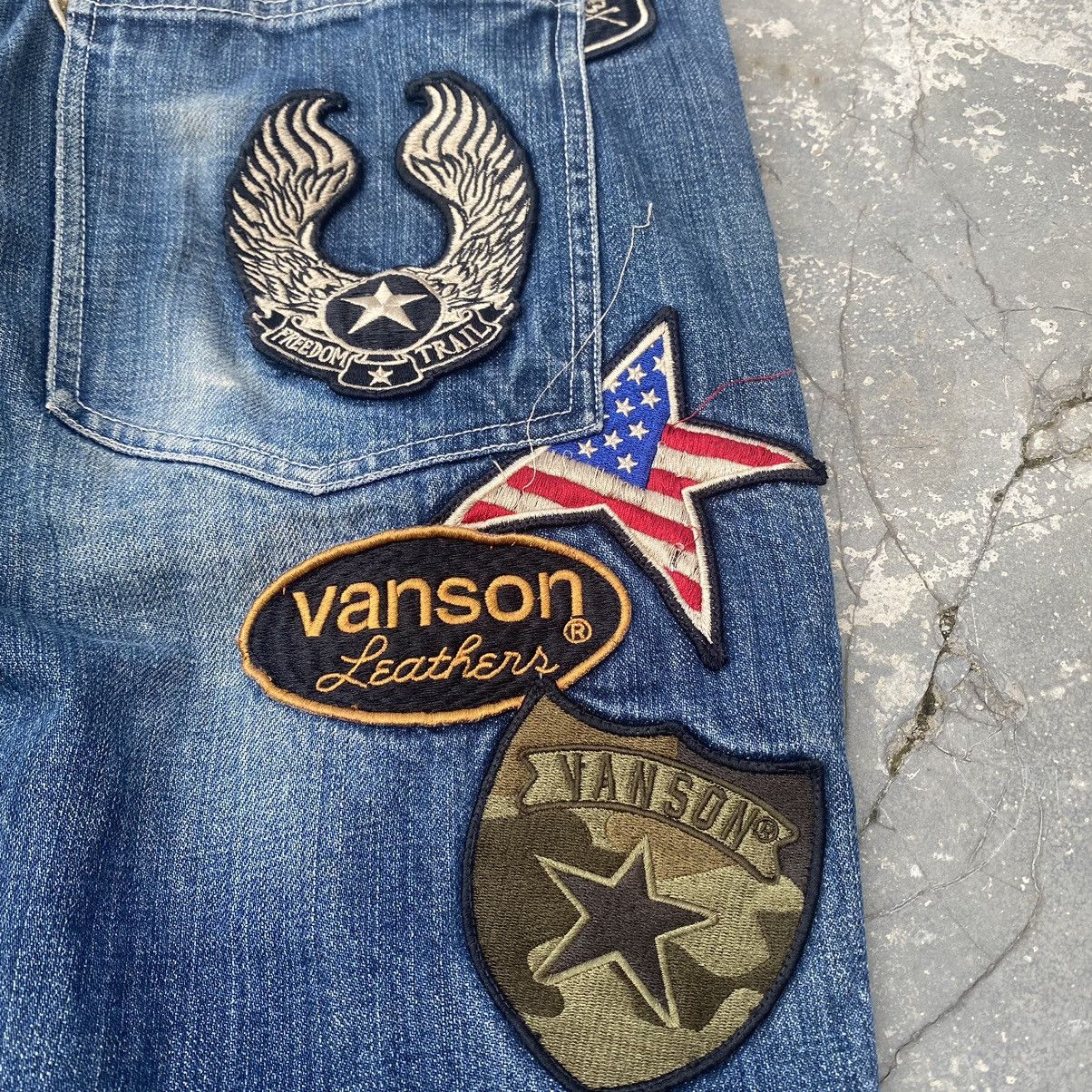 Vanson Leathers VANSON LEATHERS Distressed Patches Jeans Size US 31 - 8 Thumbnail