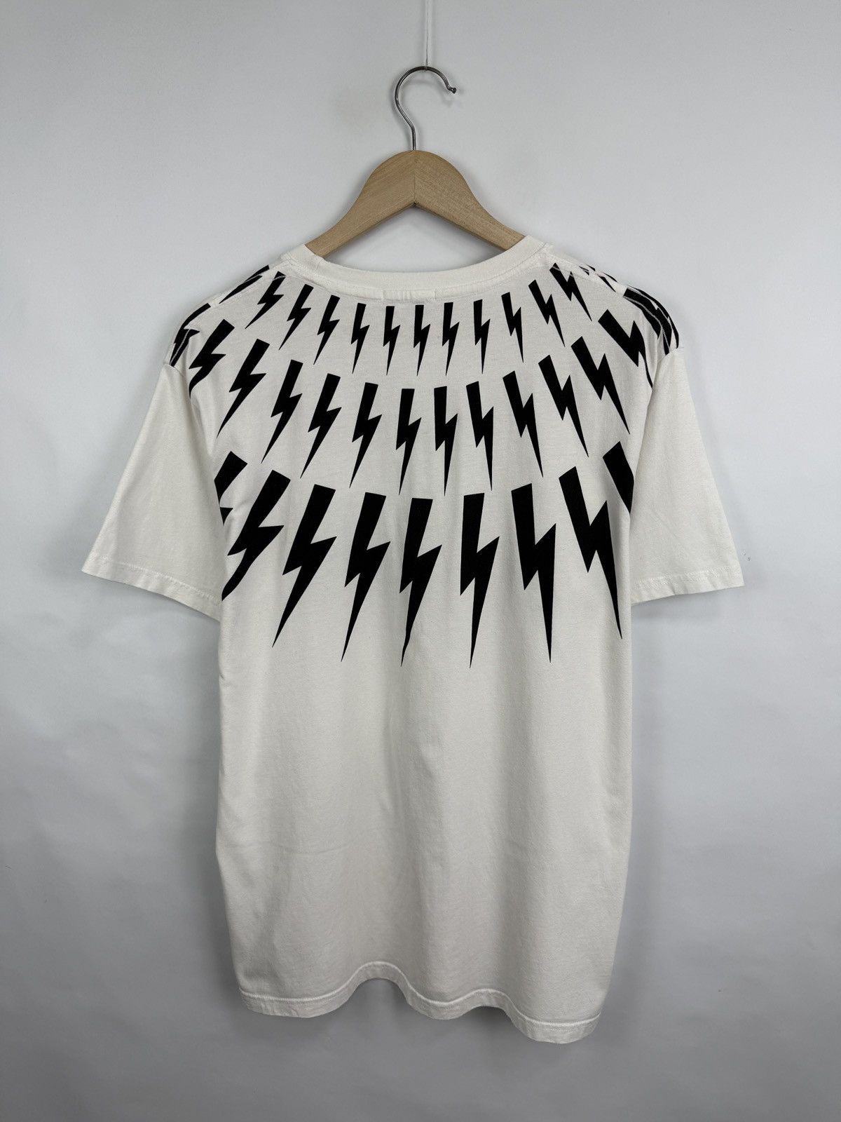 Neil Barrett Neil Barrett Full-print T-Shirt Rare Retro Hype Y2K Size US L / EU 52-54 / 3 - 9 Thumbnail
