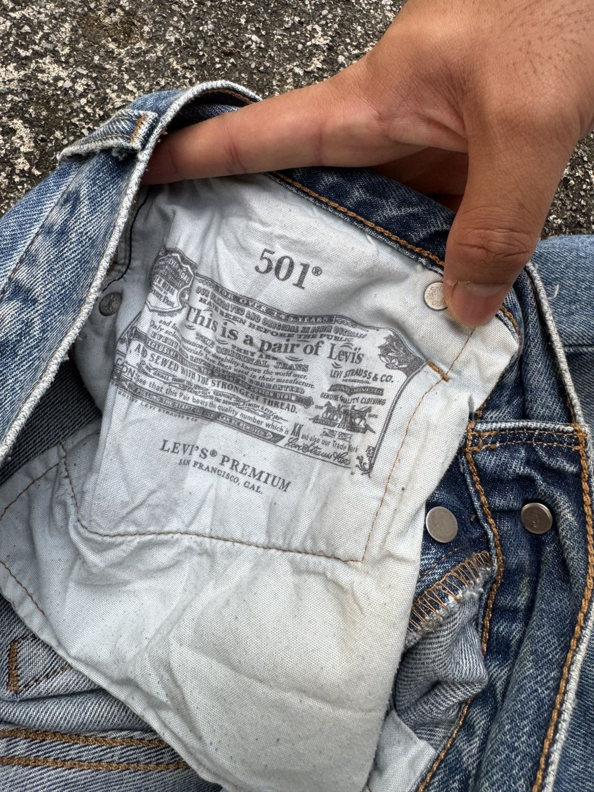 Levi's × Vintage Levis 501 Big E 4 button denim jeans Size US 32 / EU 48 - 6 Thumbnail
