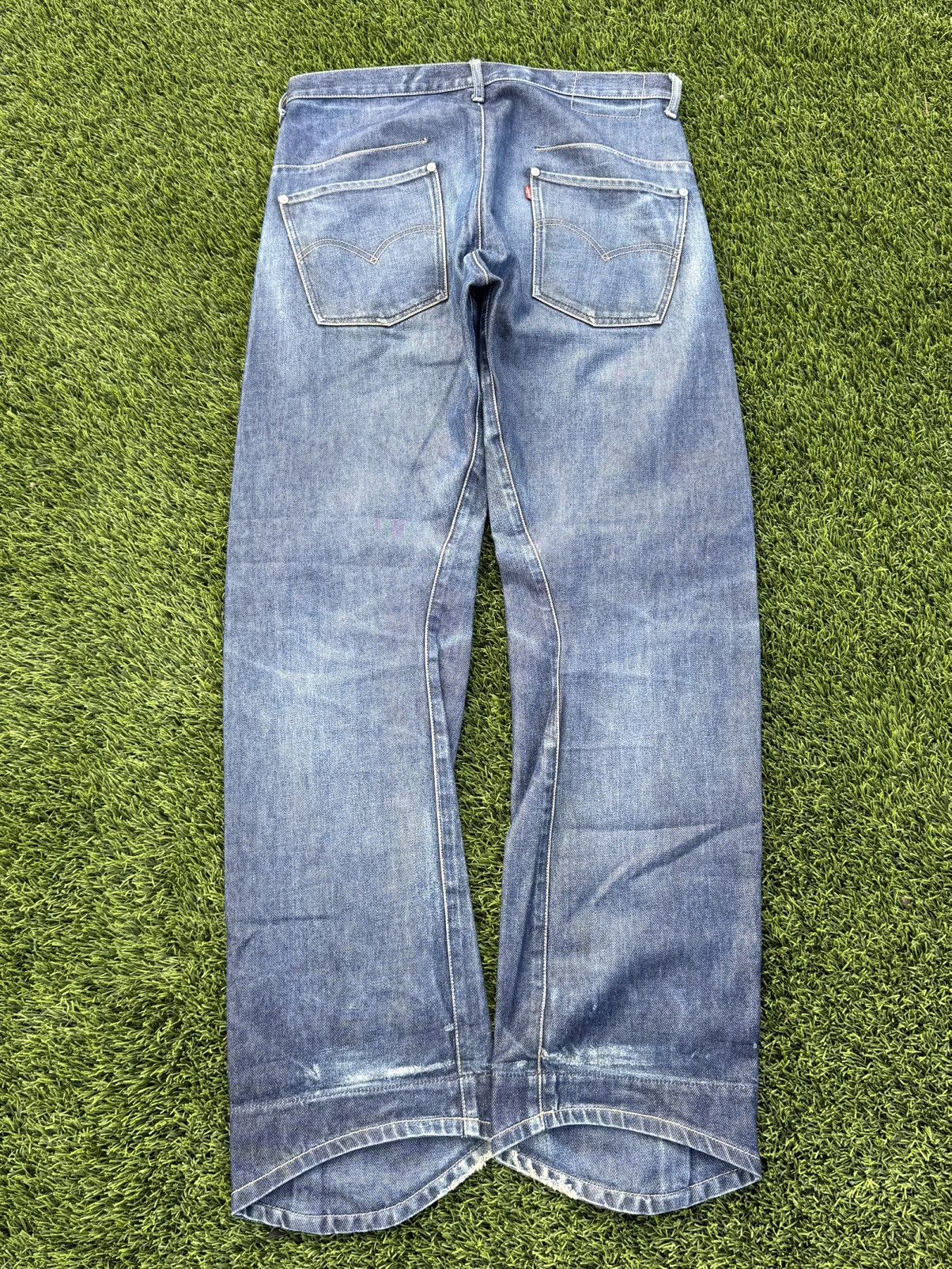 Levi's Vintage archive style Levi's engineered jeans size 34 Size US 34 / EU 50 - 2 Thumbnail