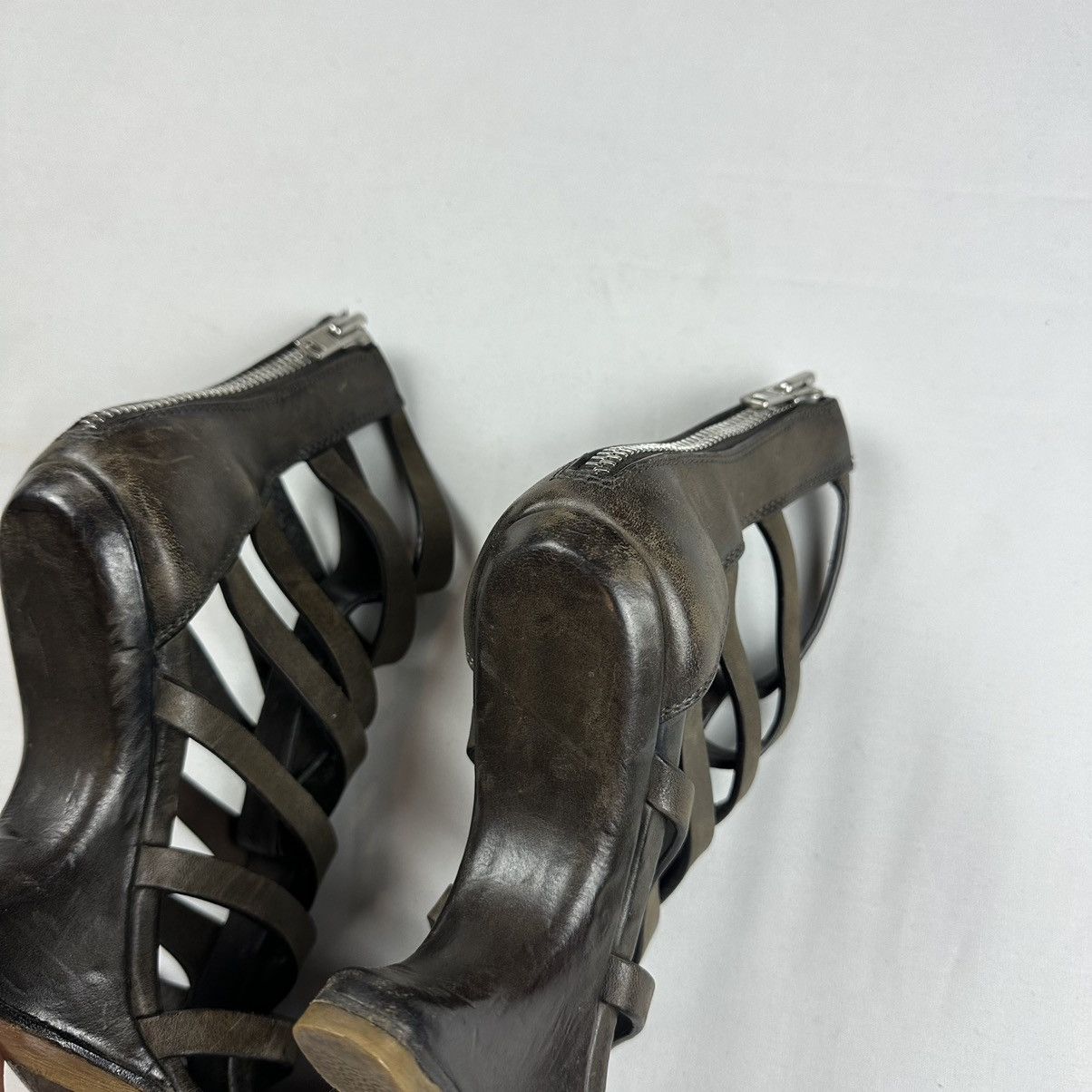 Rick Owens Rick Owens Nautilus Gladiator Cantilevered Leather Sandals Size US 7.5 / IT 37.5 - 10 Thumbnail