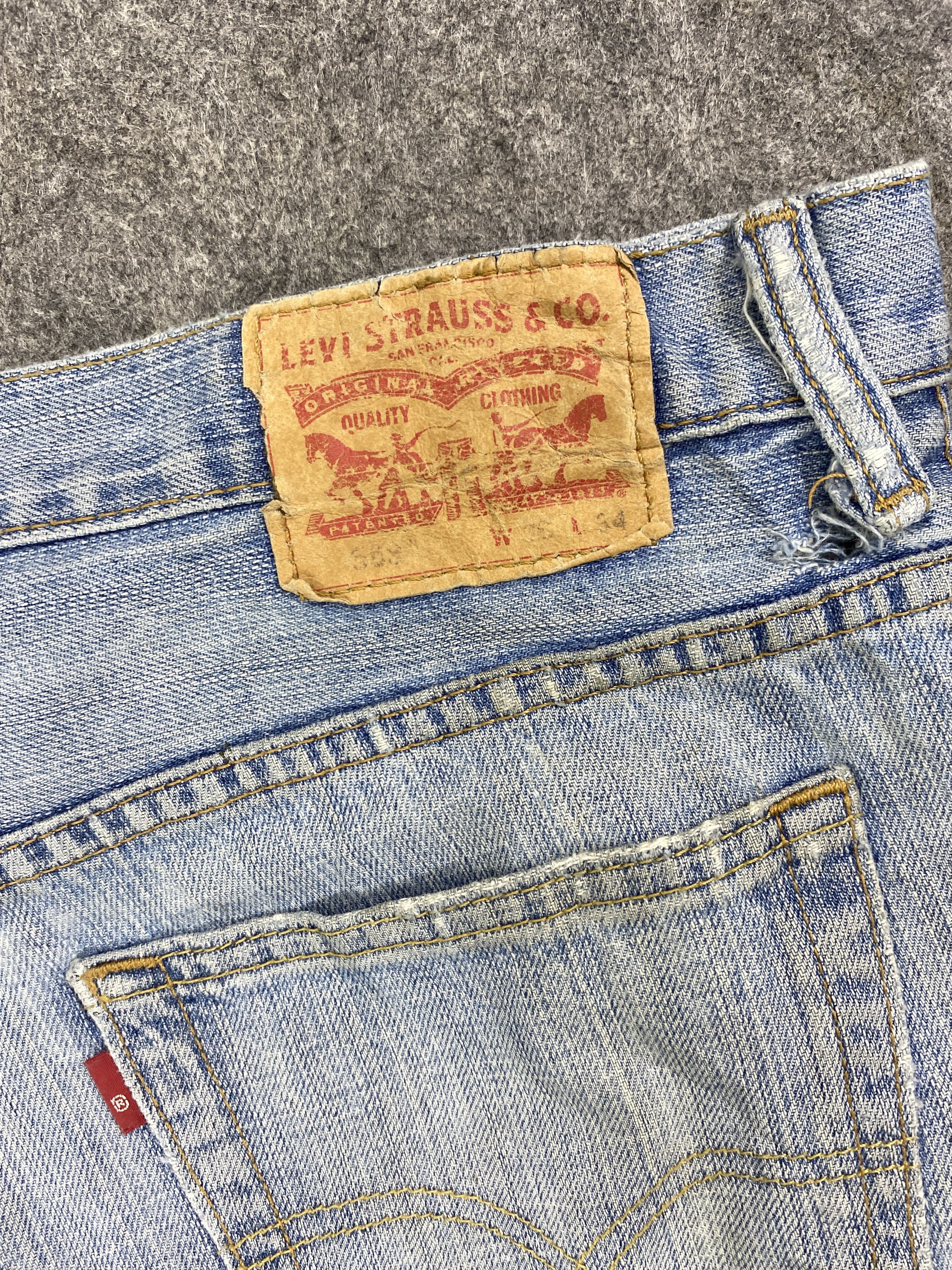 Levi's Light Blue Wash Vintage Levi's 569 39x32 Denim -JN1731 Size US 39 - 10 Thumbnail
