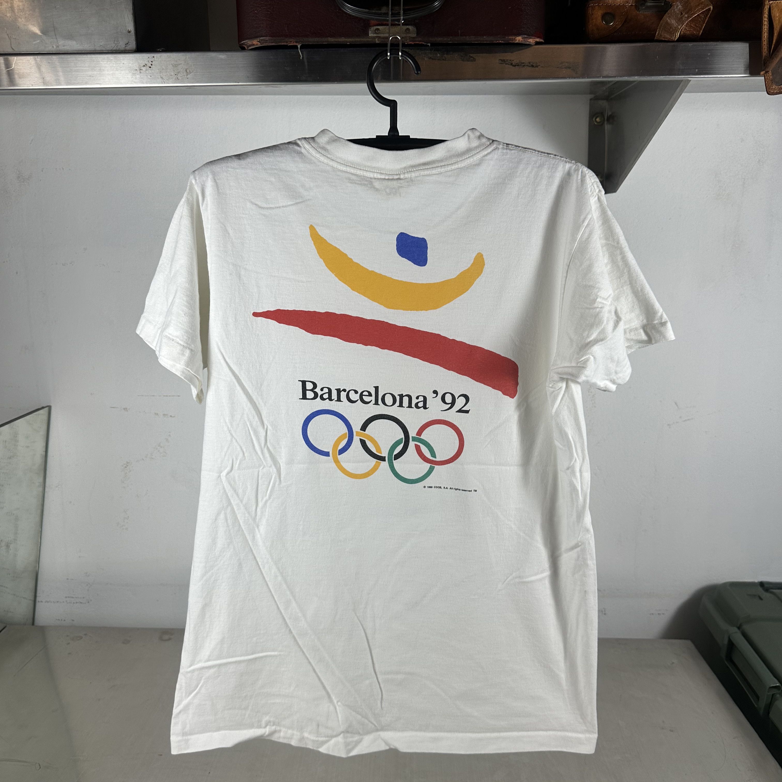Vintage Vintage 1992 Barcelona Olympics Cobi Mascot Graphic T-Shirt Size US L / EU 52-54 / 3 - 3 Thumbnail